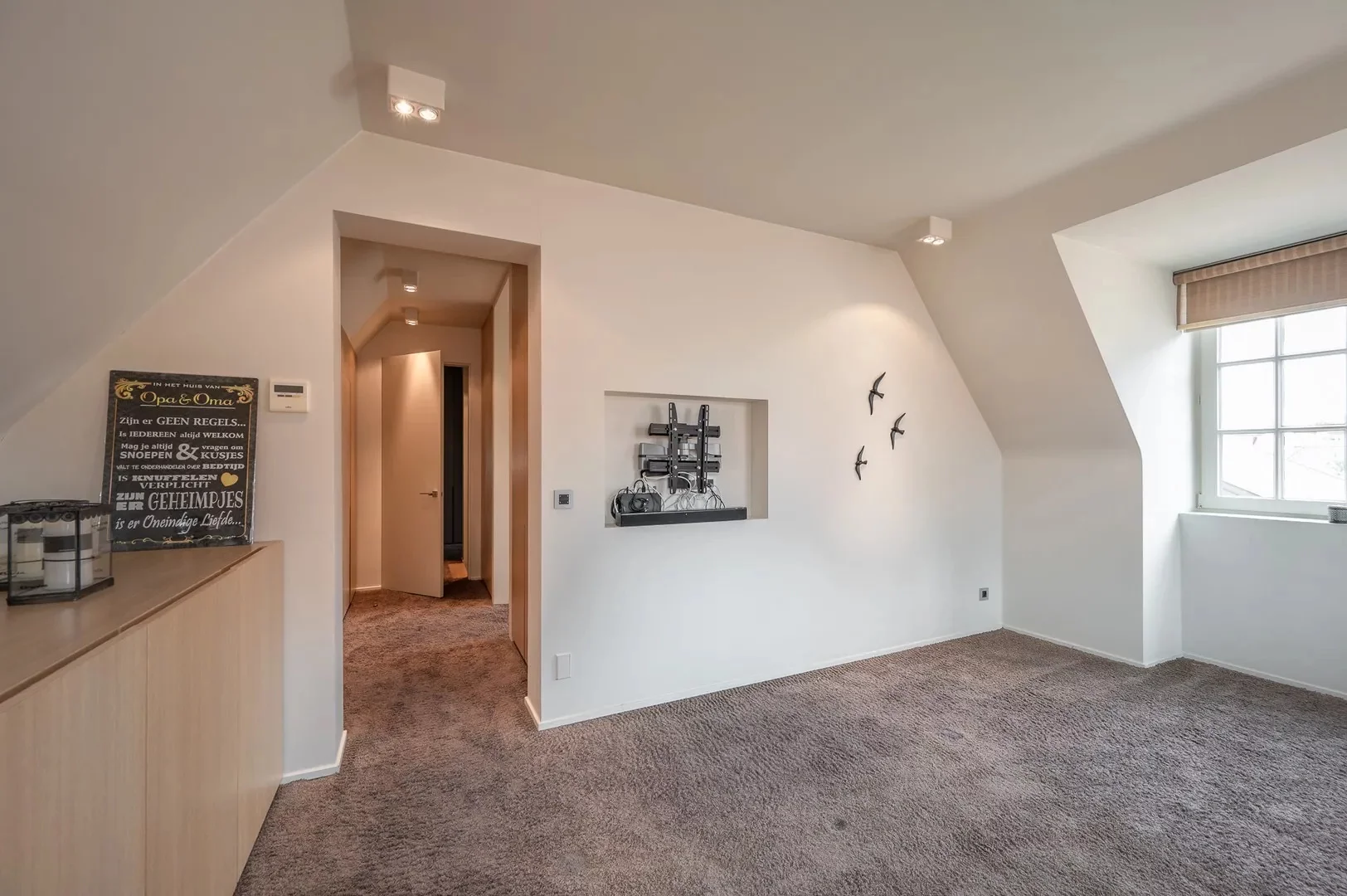 Hedendaagse alleenstaande villa in rustige omgeving te Knokke