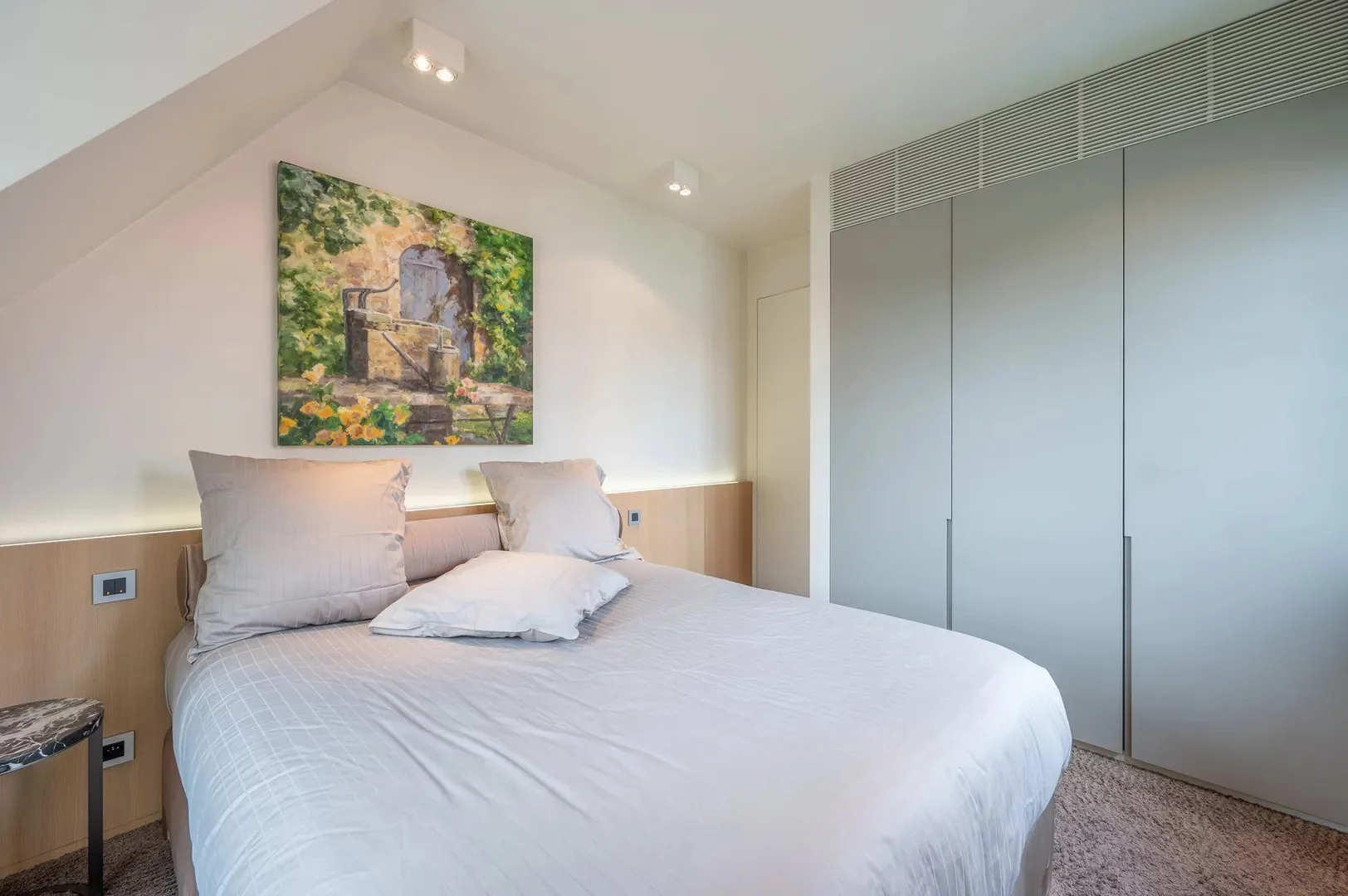 Hedendaagse alleenstaande villa in rustige omgeving te Knokke