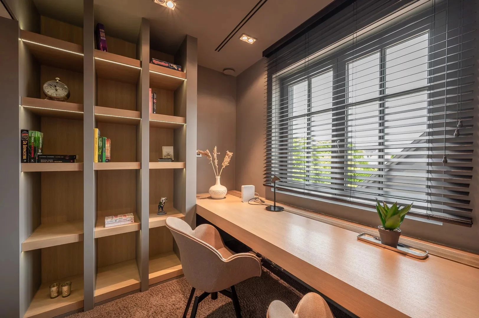 Hedendaagse alleenstaande villa in rustige omgeving te Knokke