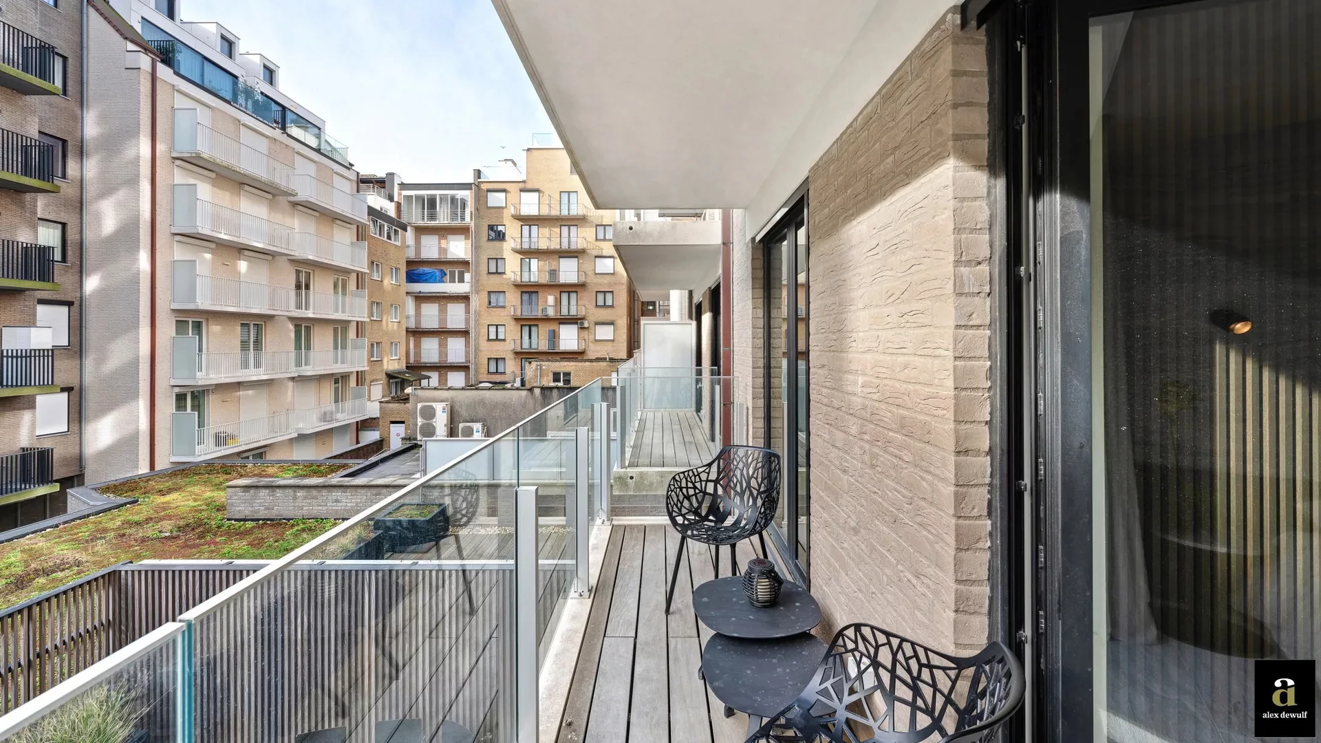 Exclusief appartement (243 m²) met 12,5 m gevelbreedte en zeezicht.