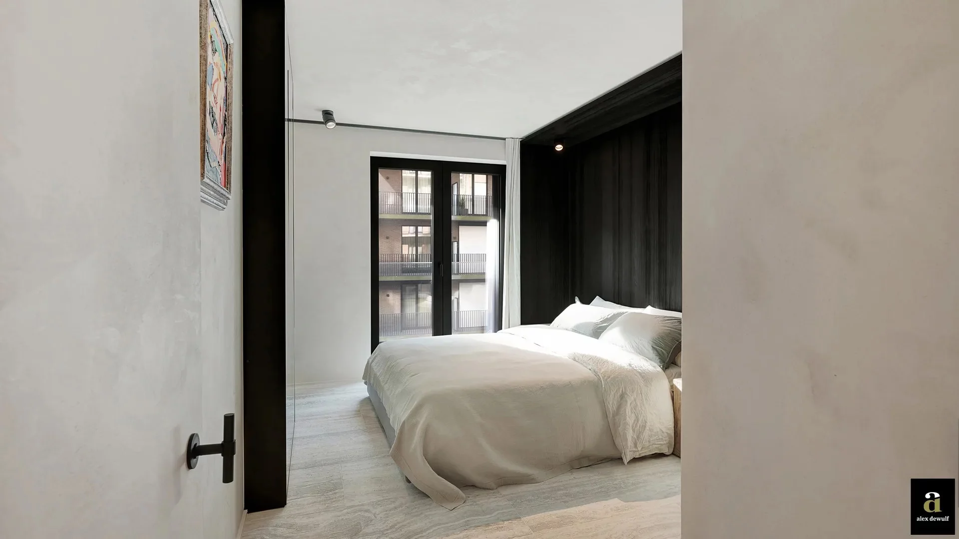Exclusief appartement (243 m²) met 12,5 m gevelbreedte en zeezicht.