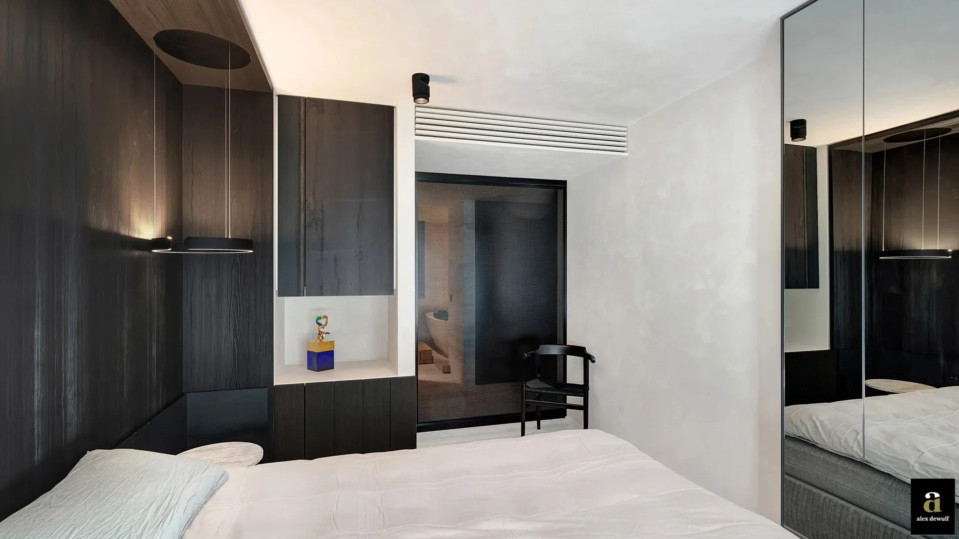 Exclusief appartement (243 m²) met 12,5 m gevelbreedte en zeezicht.