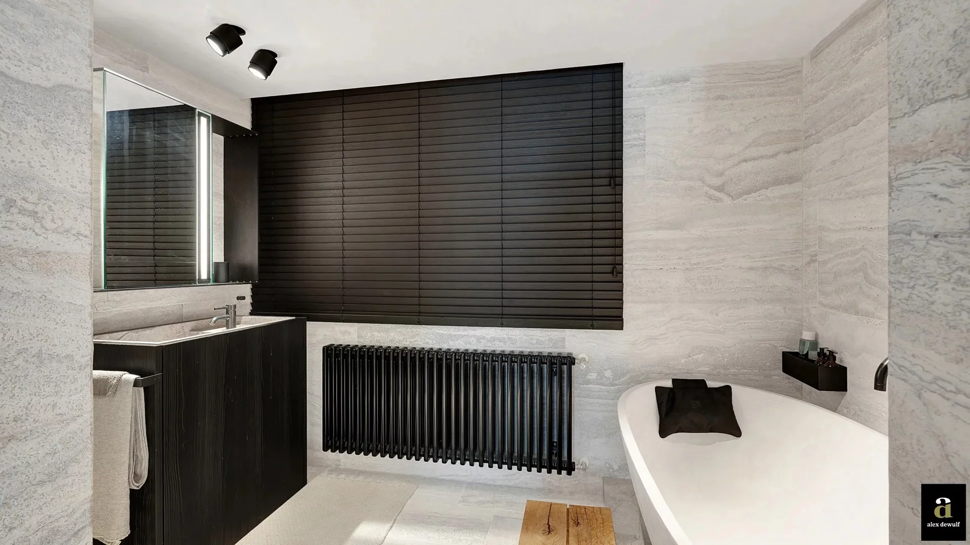 Exclusief appartement (243 m²) met 12,5 m gevelbreedte en zeezicht.