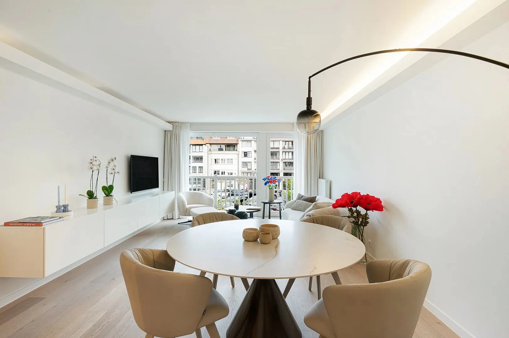 Modern appartement met open uitzicht over het A. Hansplein