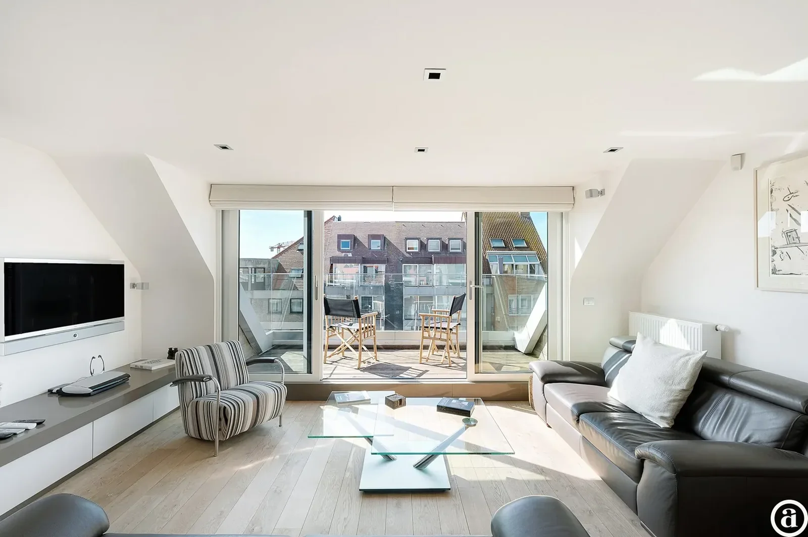 Moderne duplex met ruime terrassen nabij strand