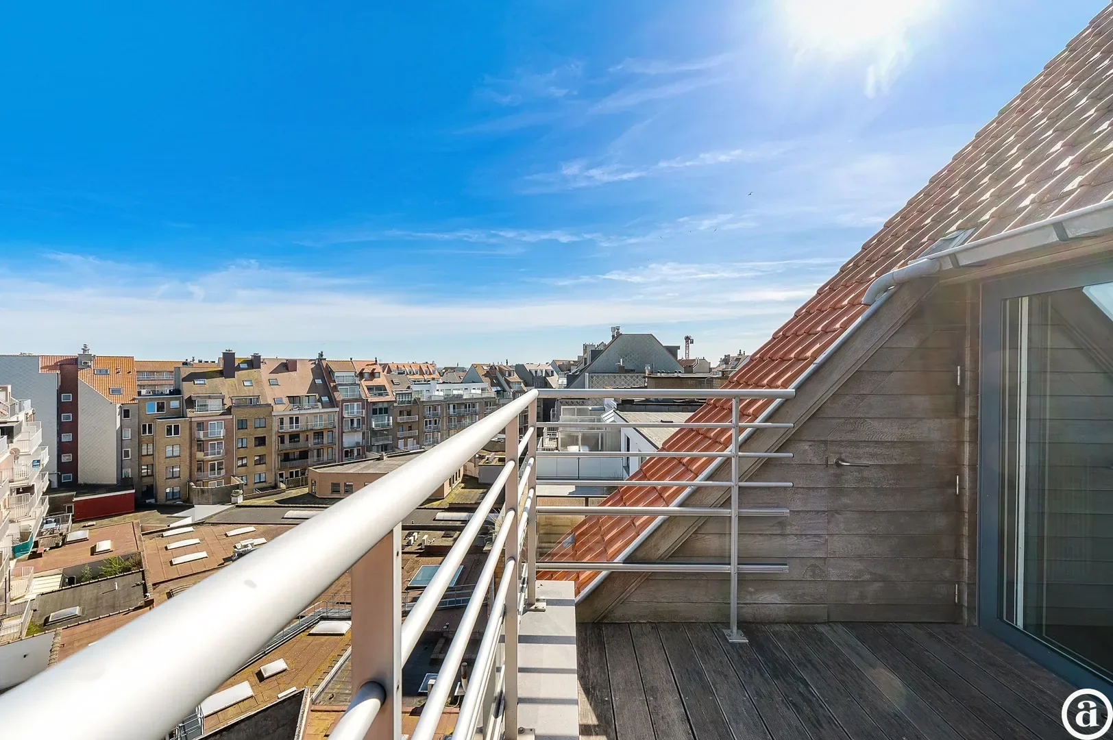 Moderne duplex met ruime terrassen nabij strand