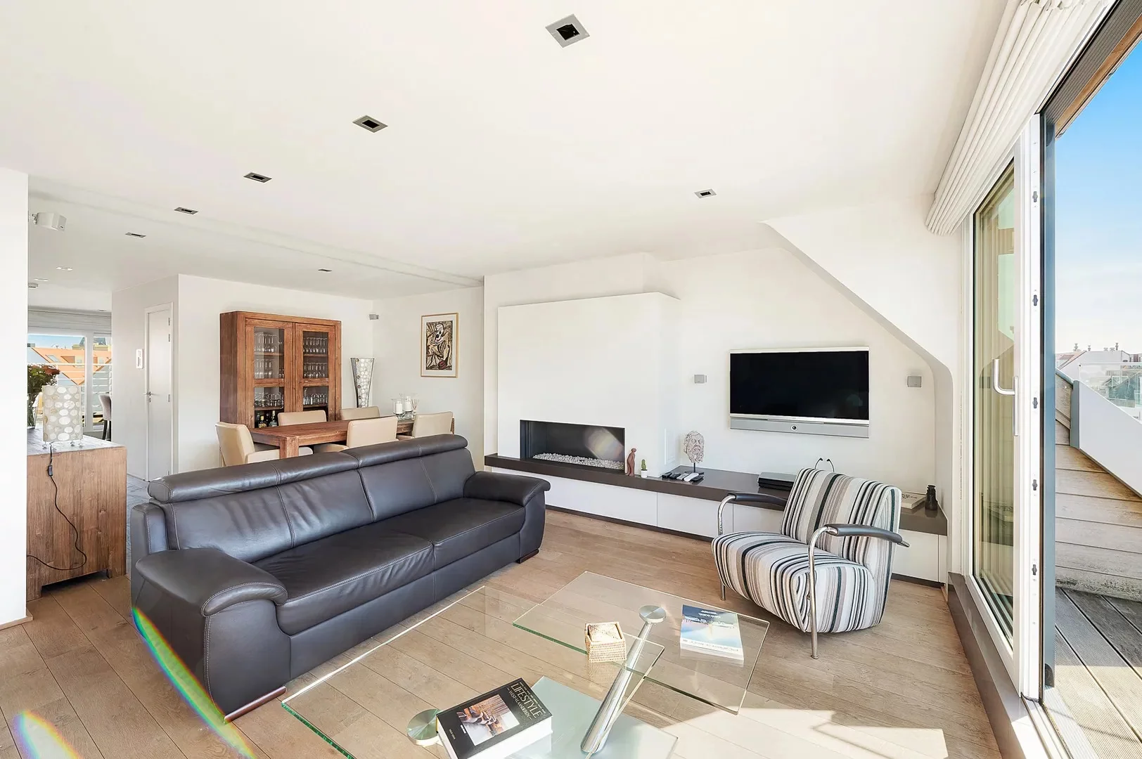Moderne duplex met ruime terrassen nabij strand