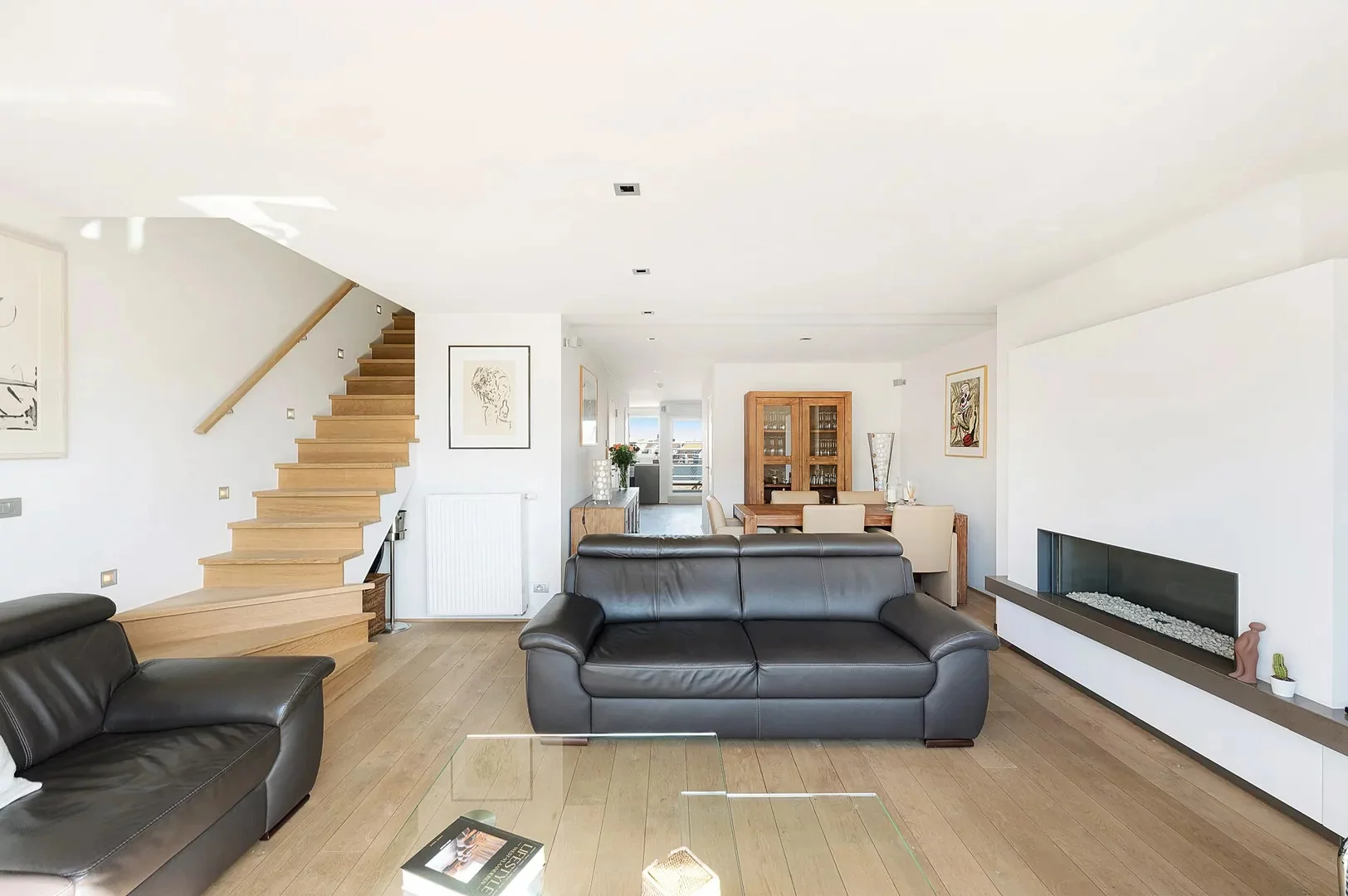 Moderne duplex met ruime terrassen nabij strand
