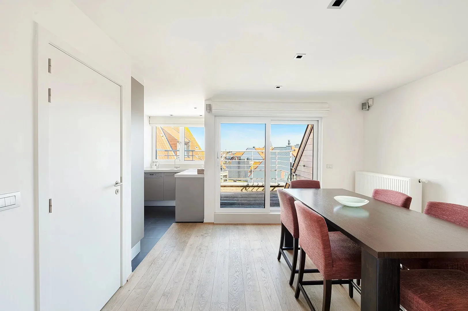 Moderne duplex met ruime terrassen nabij strand