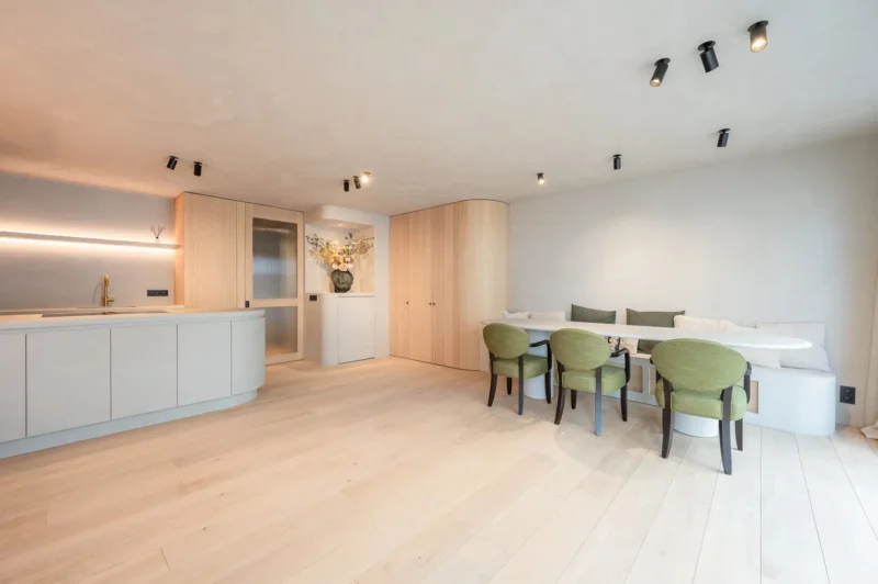 Mooi appartement met 3 slaapkamers, nabij de Zeedijk (Zoute)