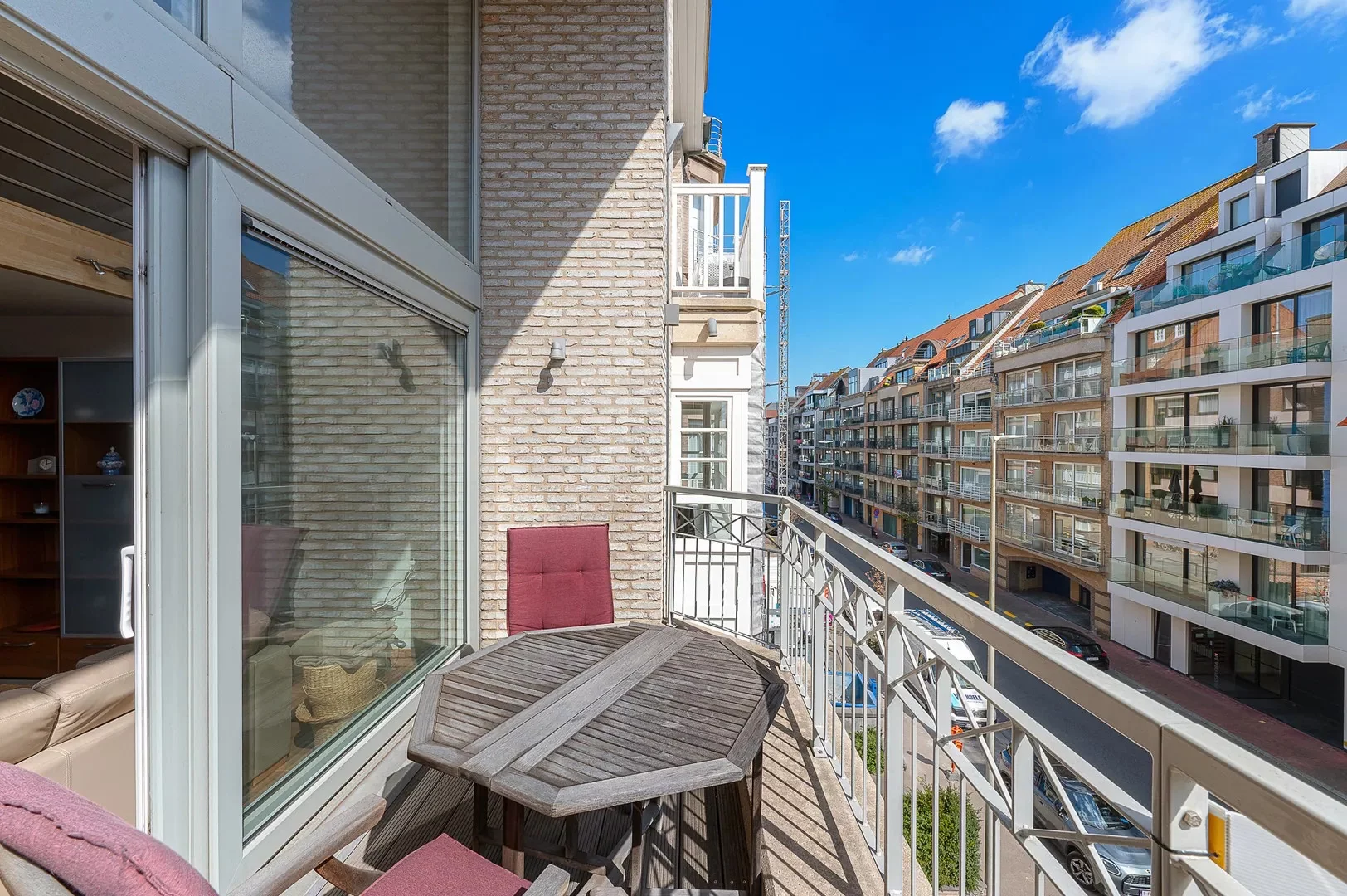 Lichtrijk mezzanine app. met 3 slpk op topligging