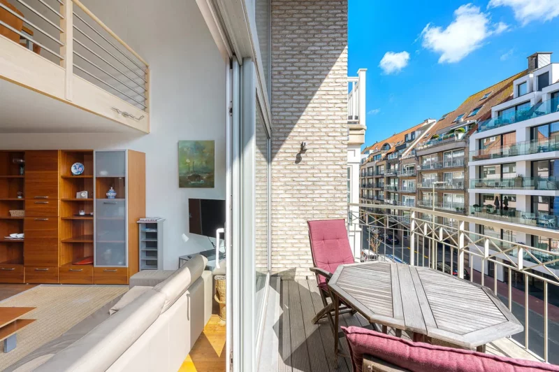 Lichtrijk mezzanine app. met 3 slpk op topligging
