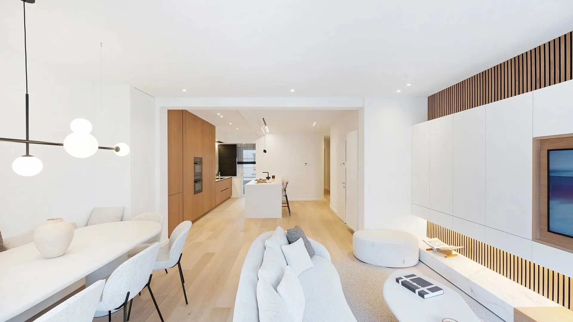 Luxueus gerenoveerd appartement met zicht op Van Bunnenplein