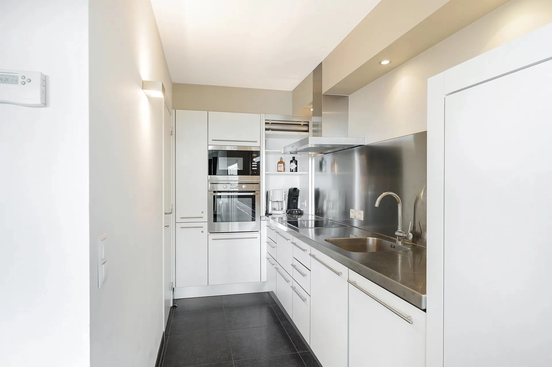Ruim duplex-appartement en zonnig terras nabij de Zeedijk