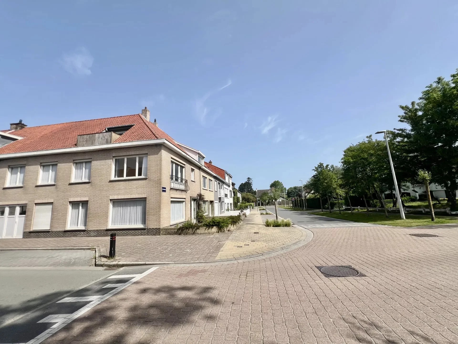 Te renoveren hoekwoning nabij het charmante oude Knokke