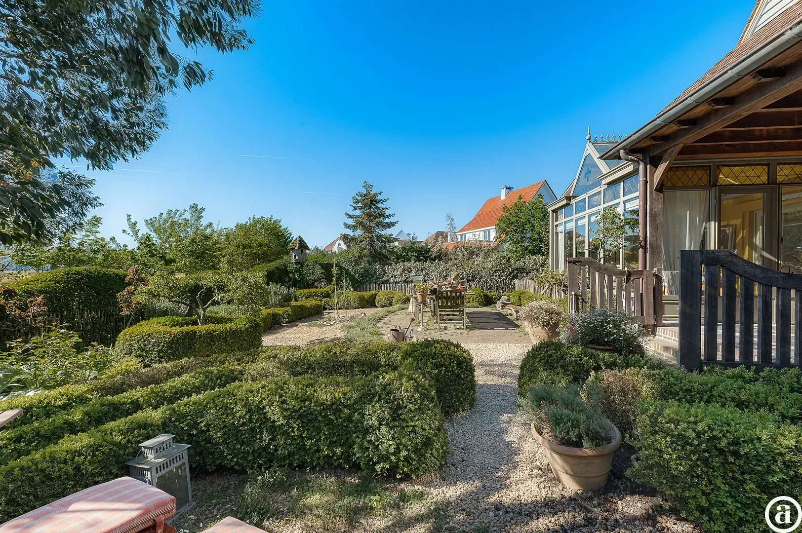 Uitzonderlijke, alleenstaande villa aan het Zegemeer.