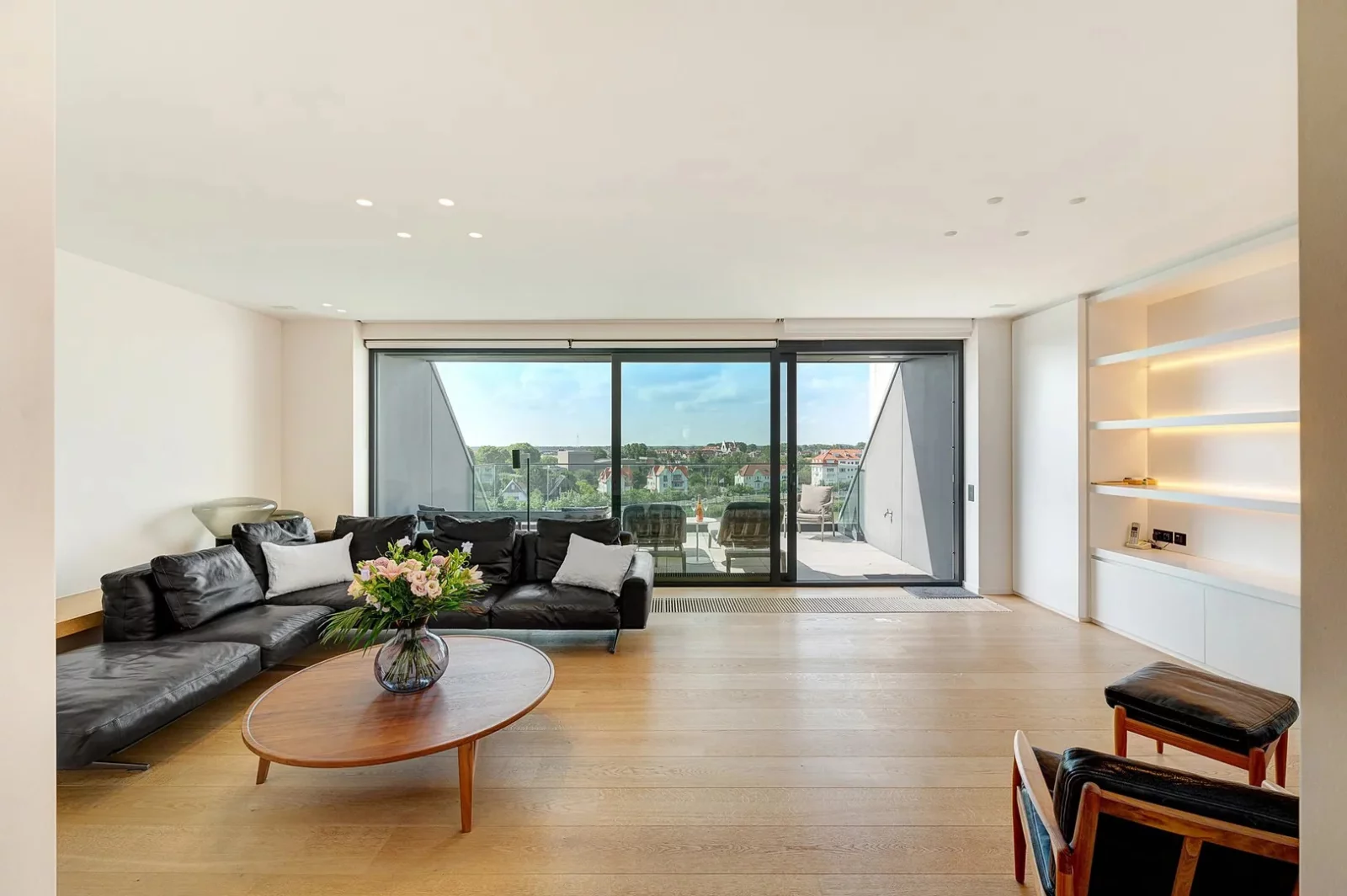 Luxueus appartement (4 slpk) met frontaal zicht op Zegemeer.