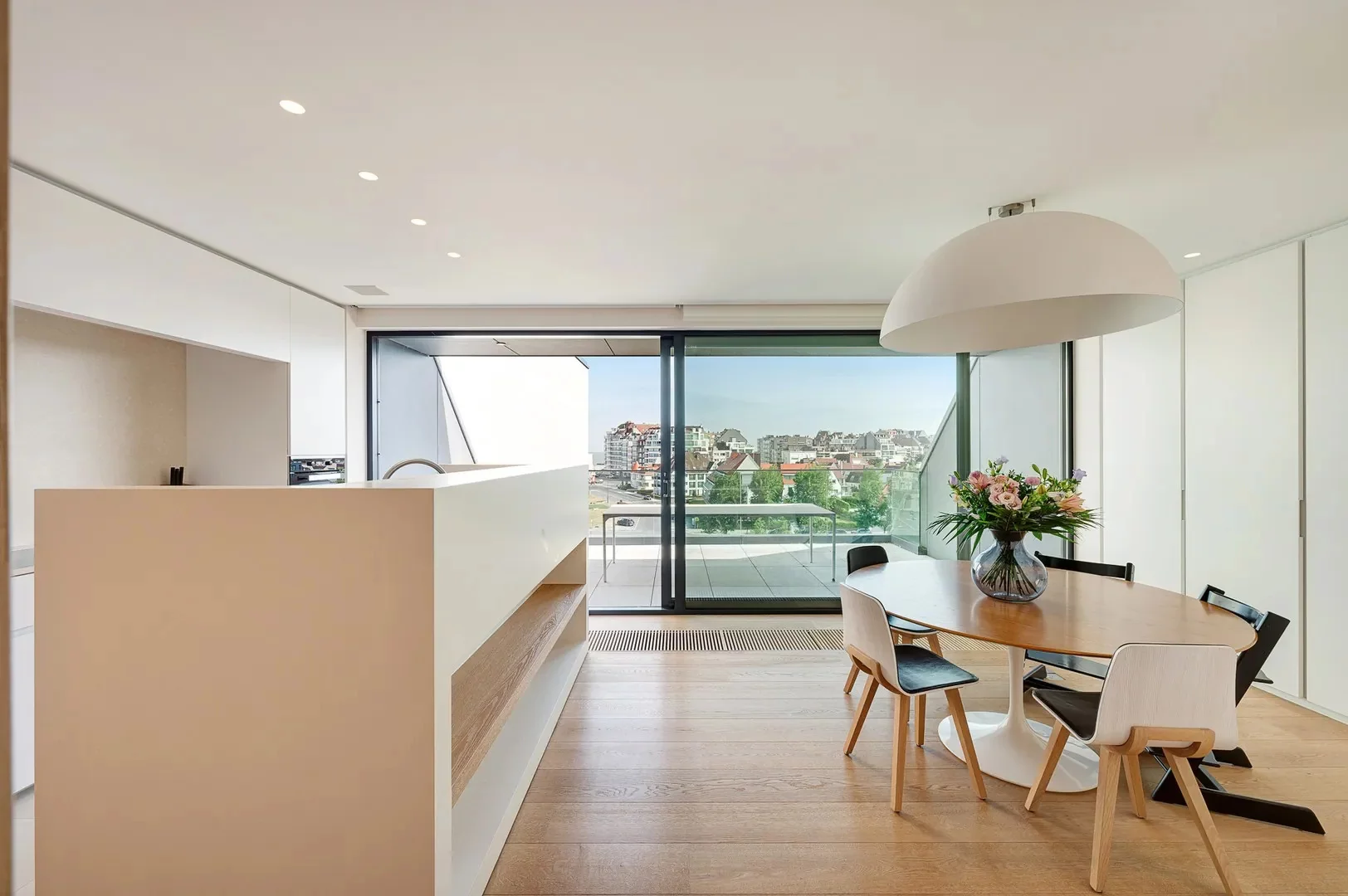 Luxueus appartement (4 slpk) met frontaal zicht op Zegemeer.