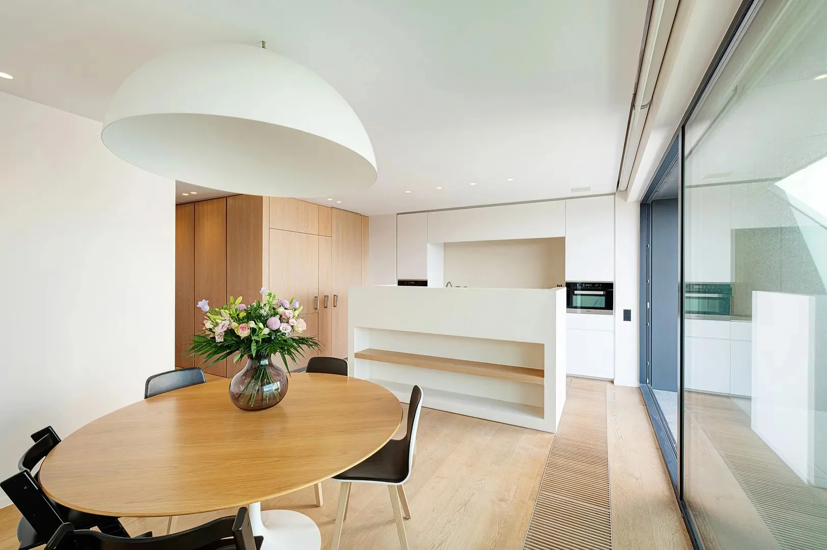Luxueus appartement (4 slpk) met frontaal zicht op Zegemeer.