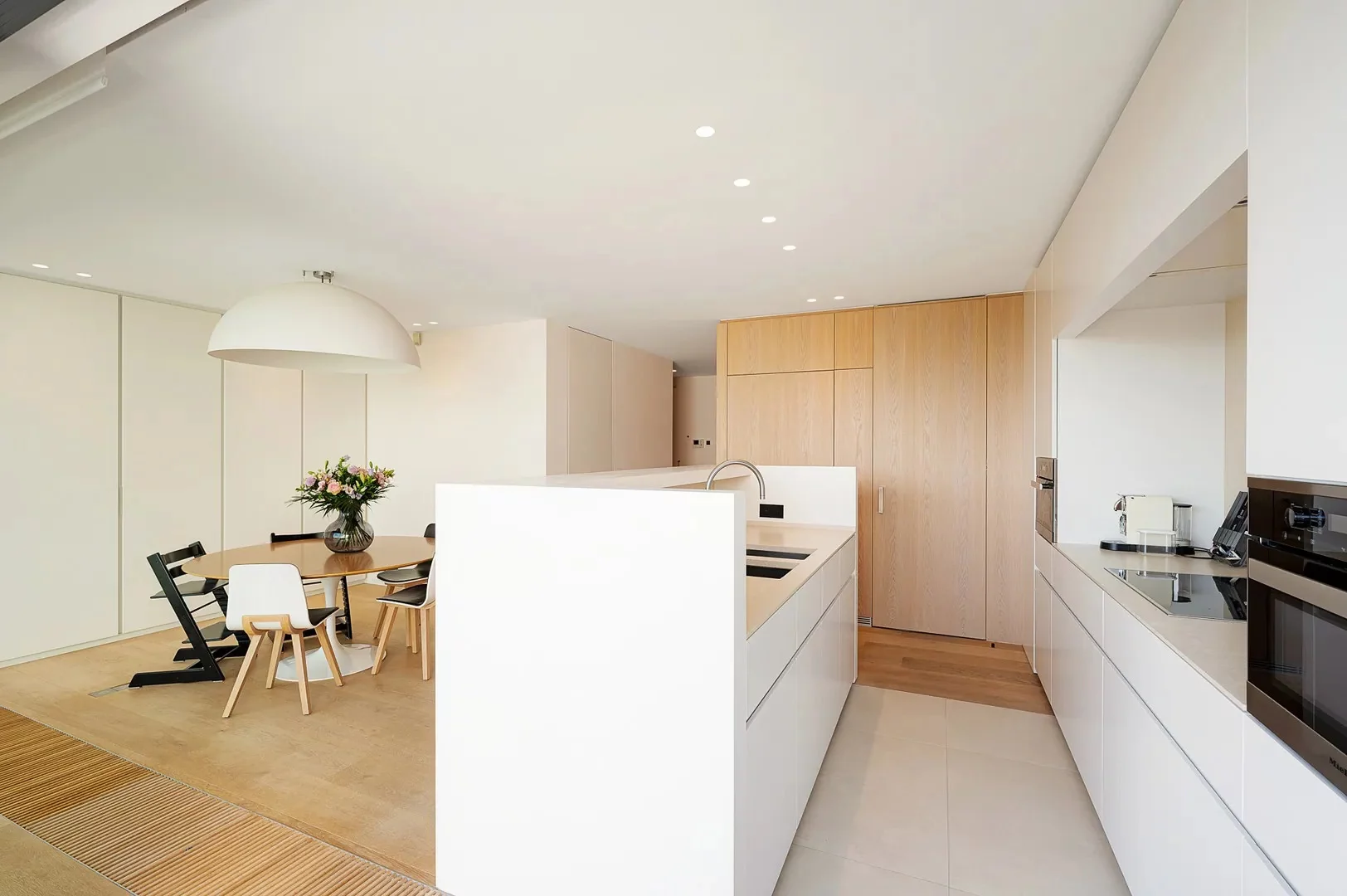 Luxueus appartement (4 slpk) met frontaal zicht op Zegemeer.