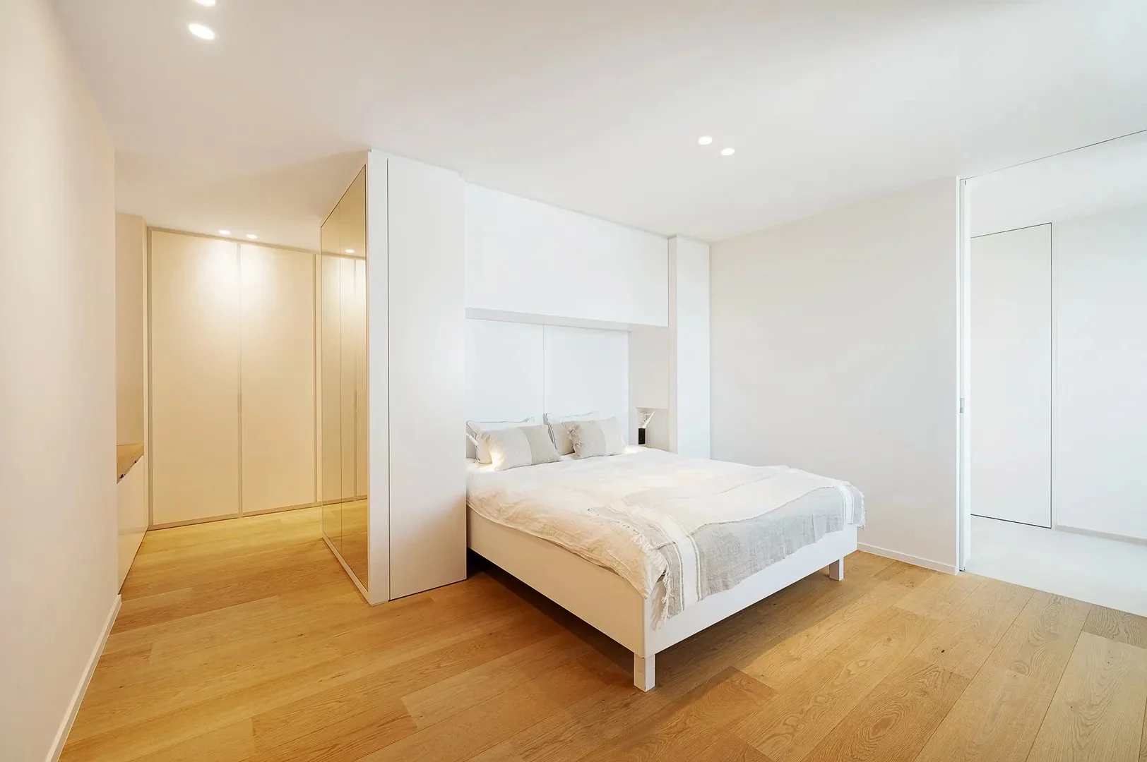 Luxueus appartement (4 slpk) met frontaal zicht op Zegemeer.