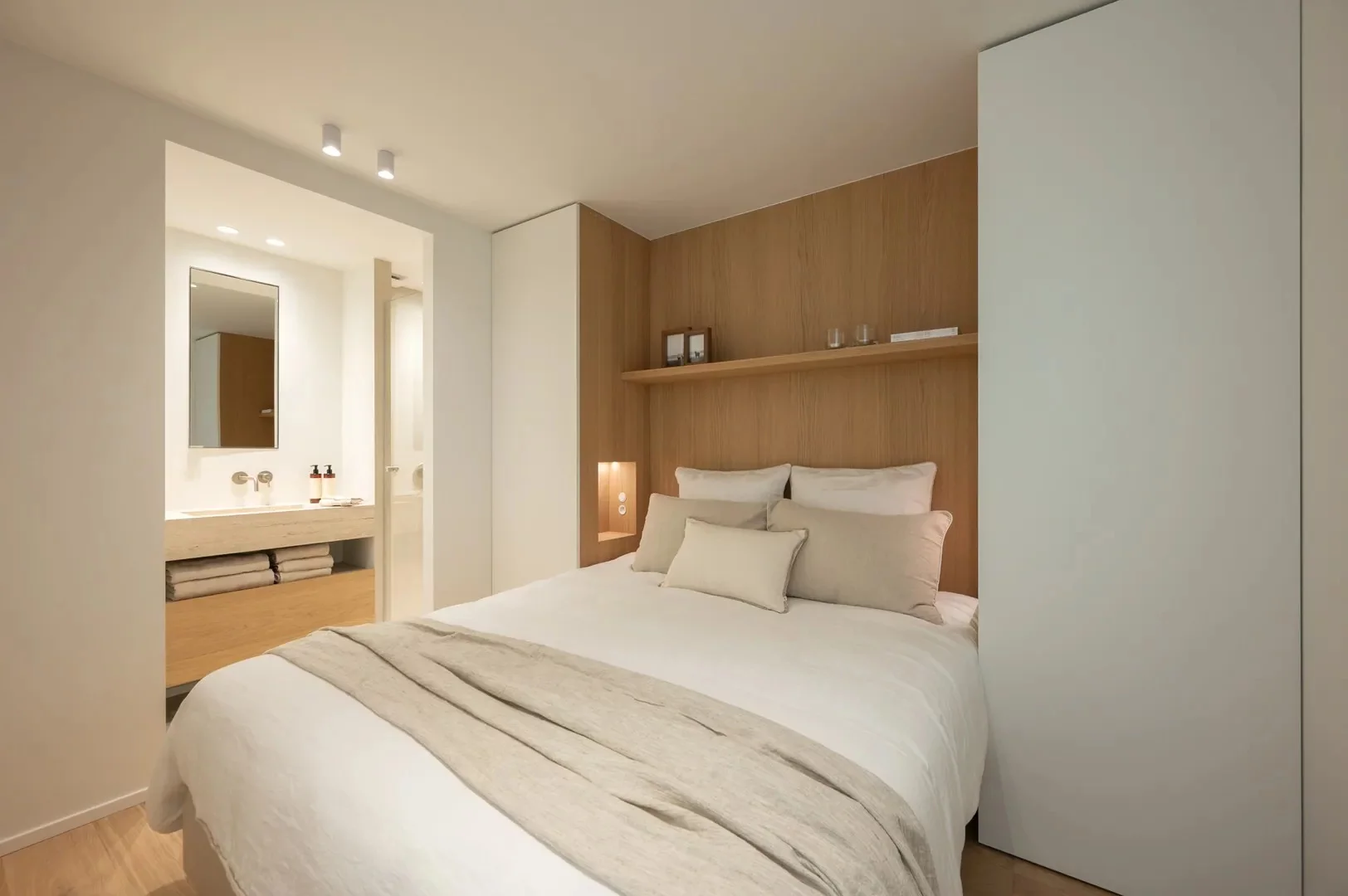 Gerenoveerd 3-slaapkamerappartement, ideaal gelegen aan de Kustlaan.