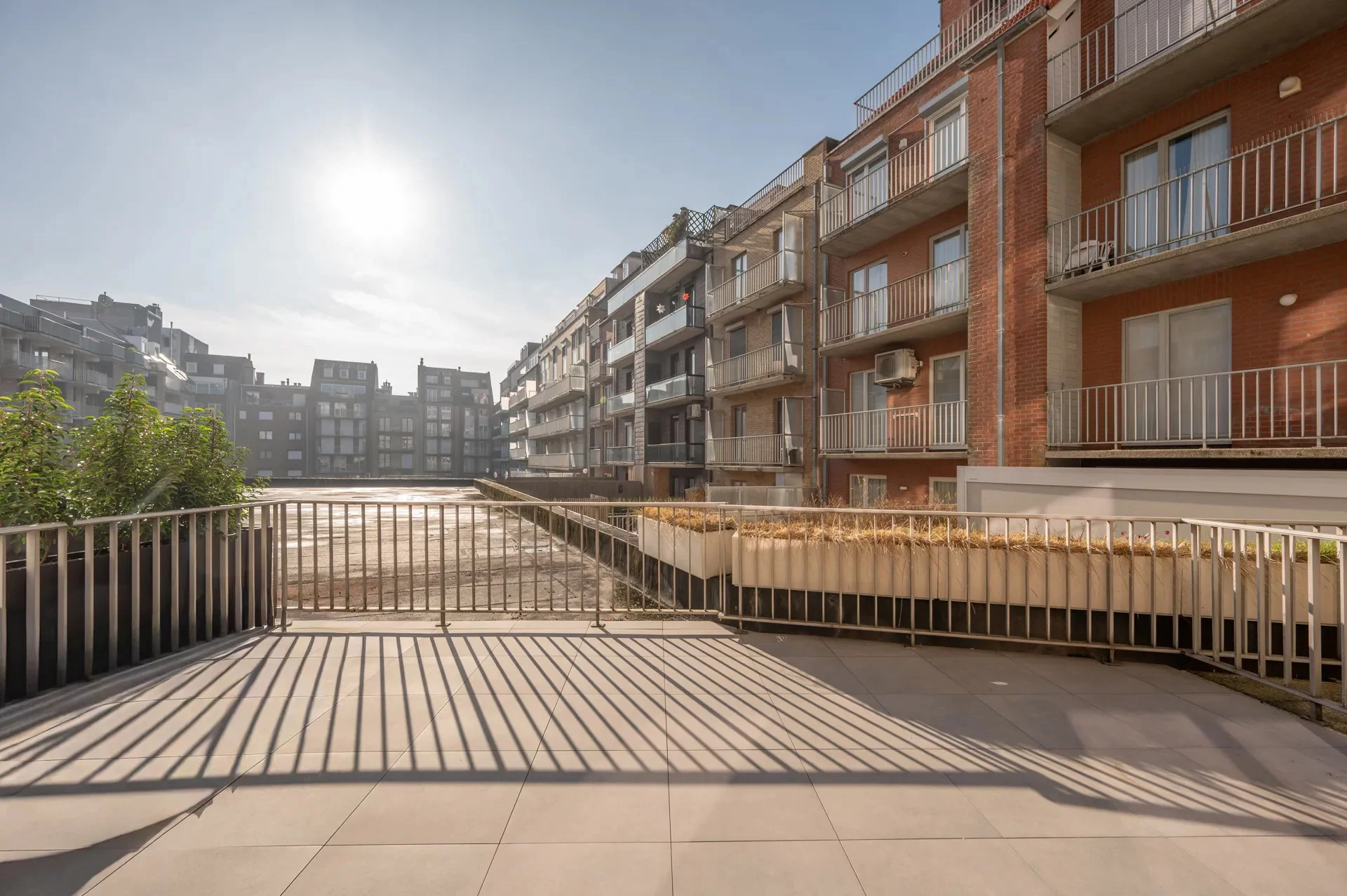 Gerenoveerd 3-slaapkamerappartement, ideaal gelegen aan de Kustlaan.