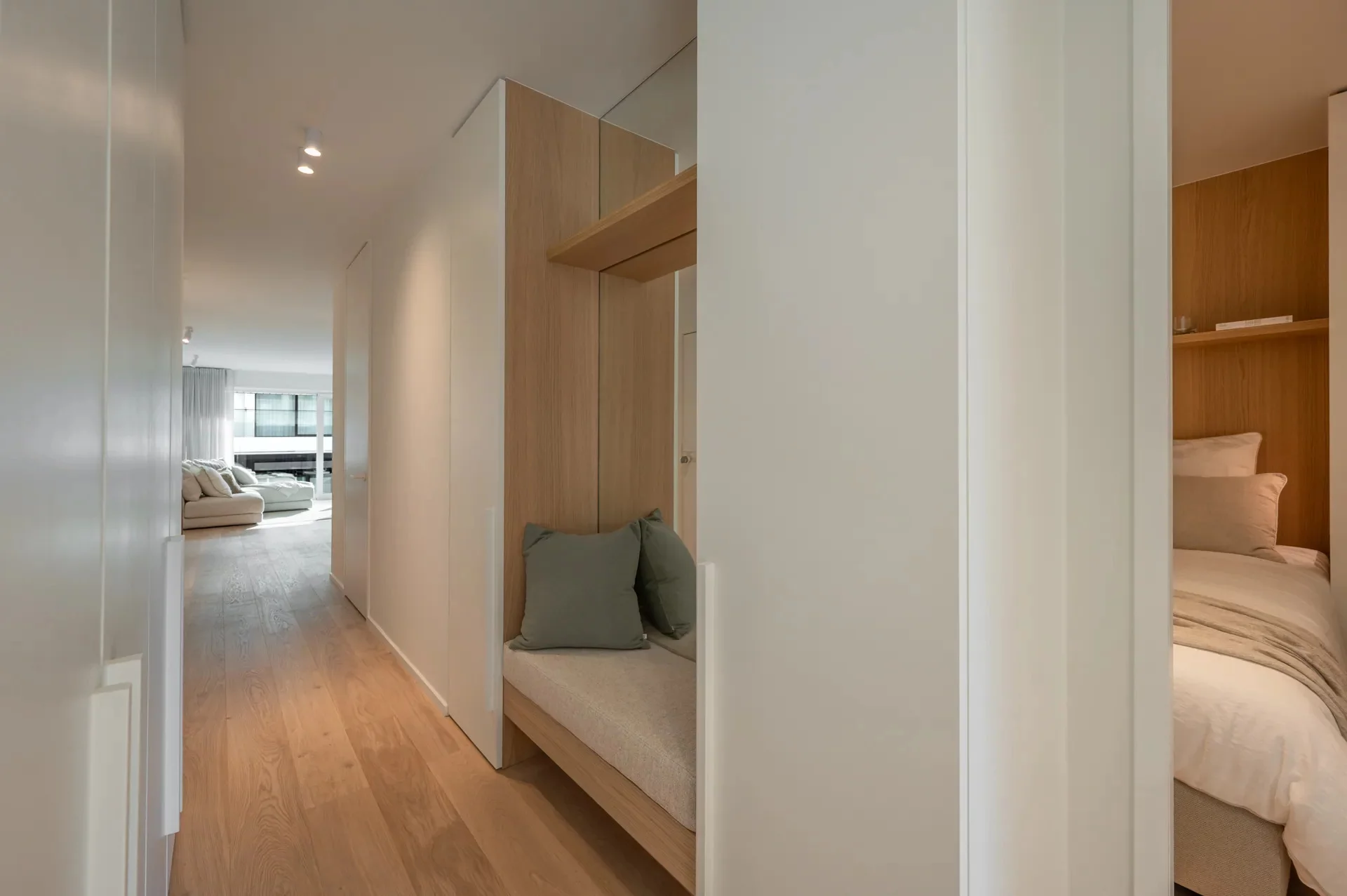 Gerenoveerd 3-slaapkamerappartement, ideaal gelegen aan de Kustlaan.