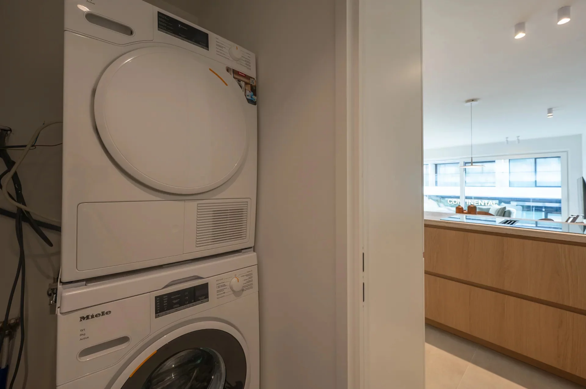 Gerenoveerd 3-slaapkamerappartement, ideaal gelegen aan de Kustlaan.