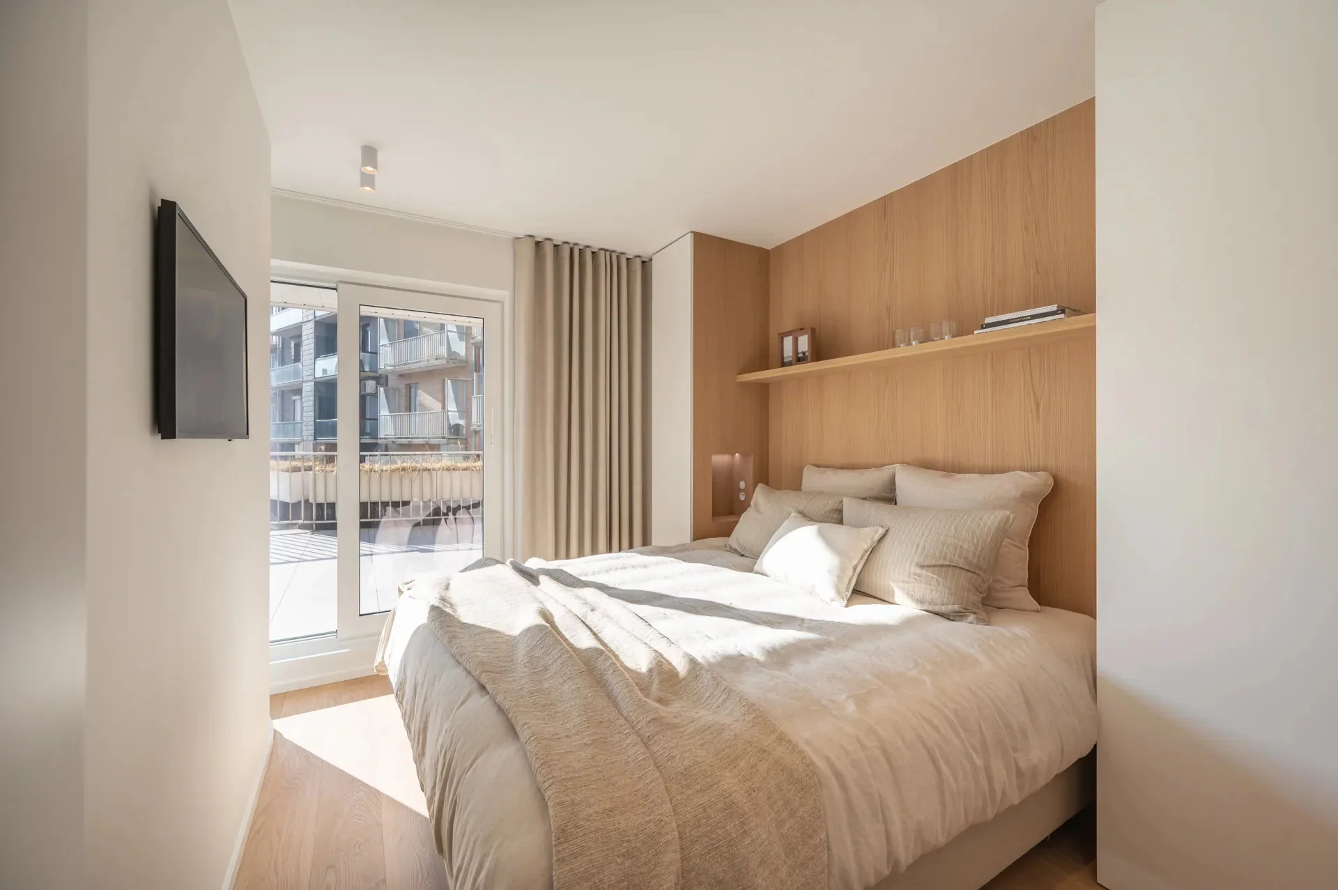 Gerenoveerd 3-slaapkamerappartement, ideaal gelegen aan de Kustlaan.