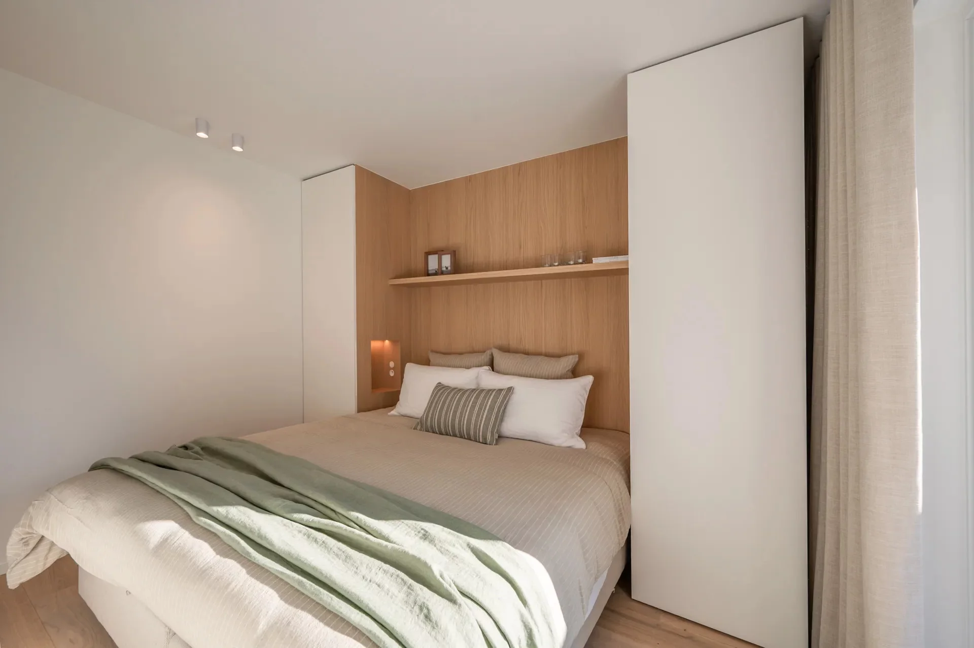 Gerenoveerd 3-slaapkamerappartement, ideaal gelegen aan de Kustlaan.