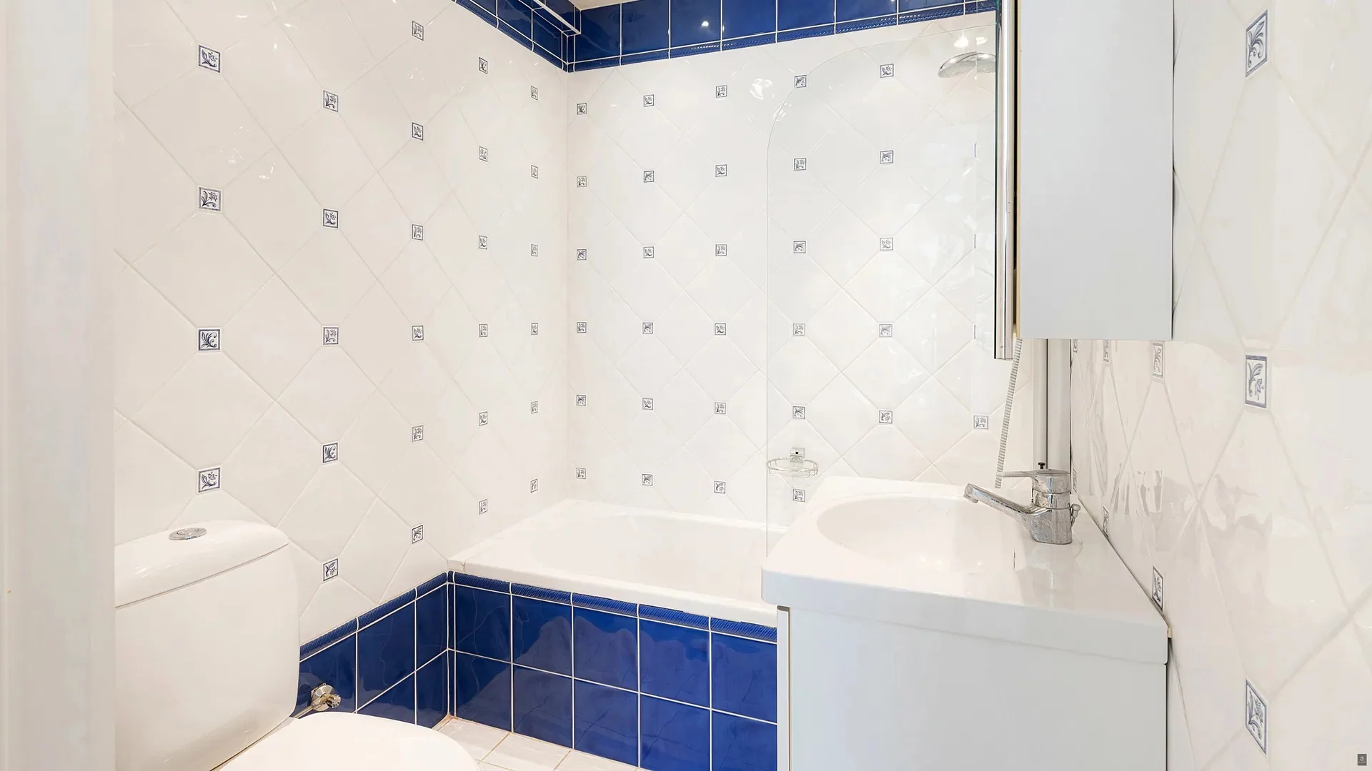 Ongemeubeld 3 slaapkamerappartement op het Rubensplein