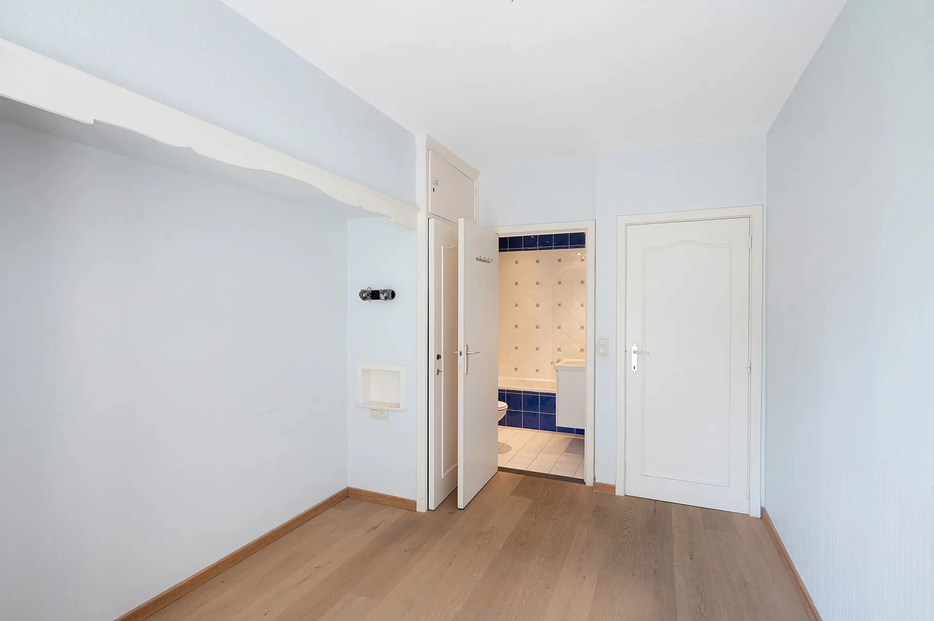 Ongemeubeld 3 slaapkamerappartement op het Rubensplein