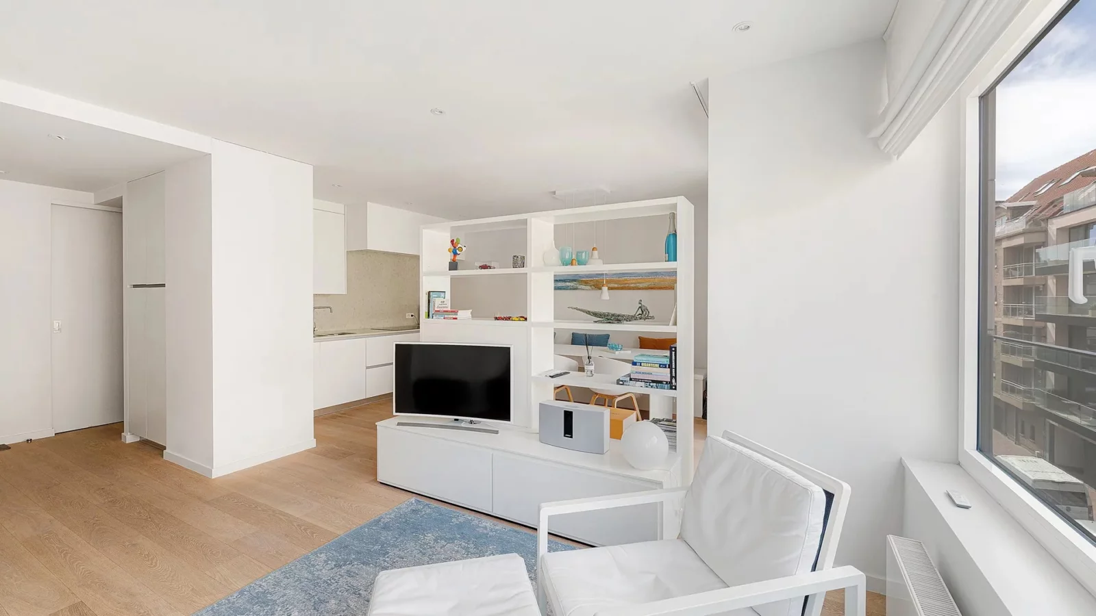 Modern 1-slaapkamerappartement met balkon op toplocatie