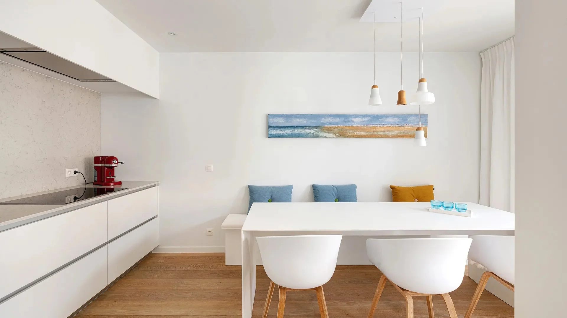 Modern 1-slaapkamerappartement met balkon op toplocatie