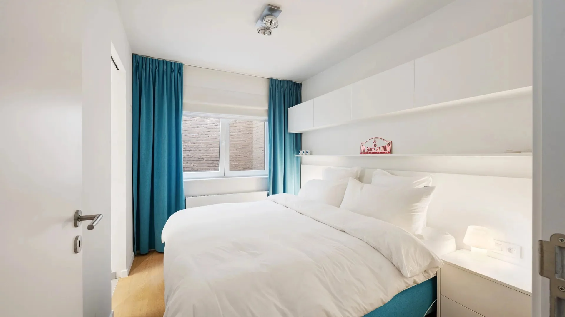 Modern 1-slaapkamerappartement met balkon op toplocatie