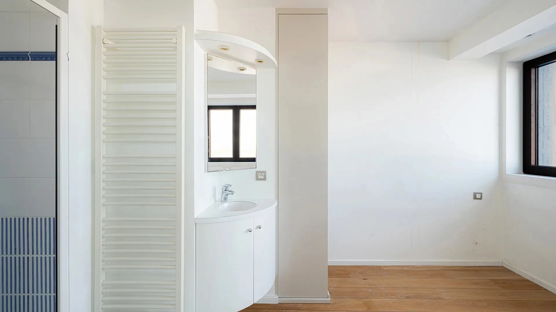 Ongemeubeld appartement met zeezicht nabij Rubensplein