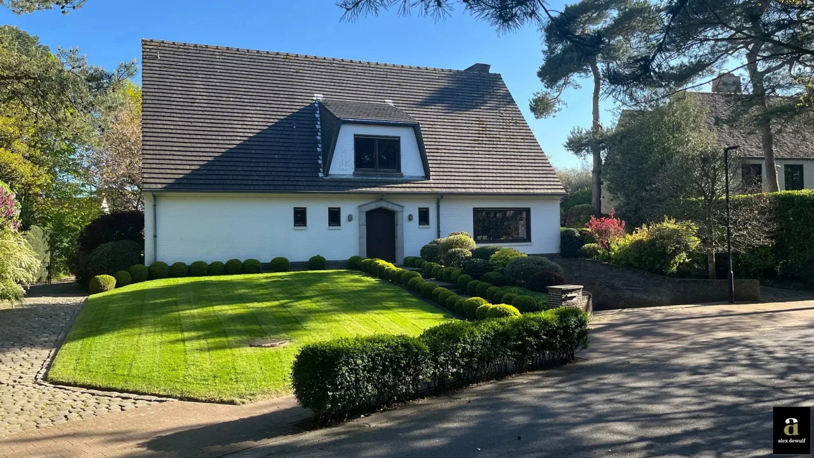 Exclusieve villa in het Zoute, rustig gelegen nabij de Boslaan op 1.704 m2