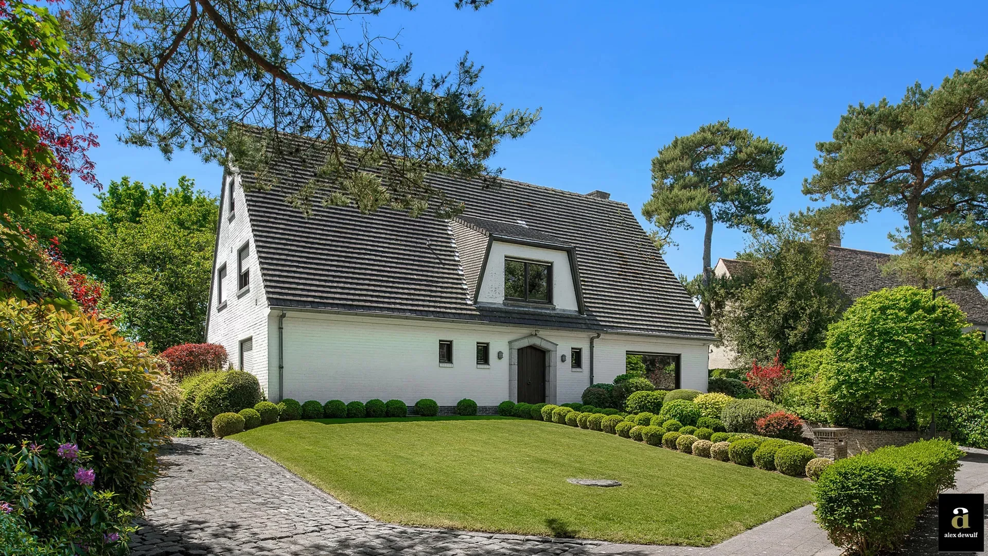 Exclusieve villa in het Zoute, rustig gelegen nabij de Boslaan op 1.704 m2