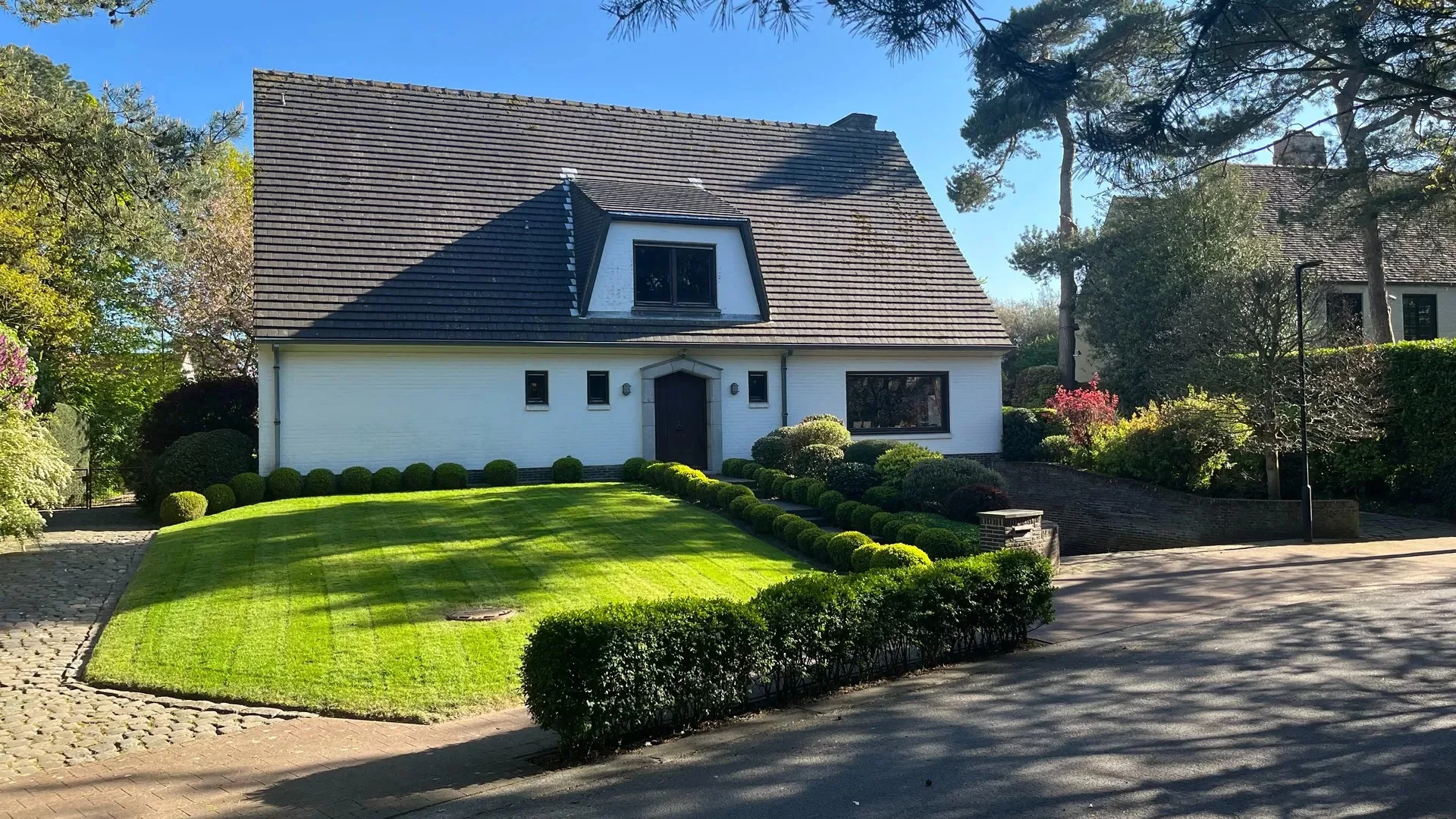 Detached villa on 1,700 sqm in quiet cul-de-sac