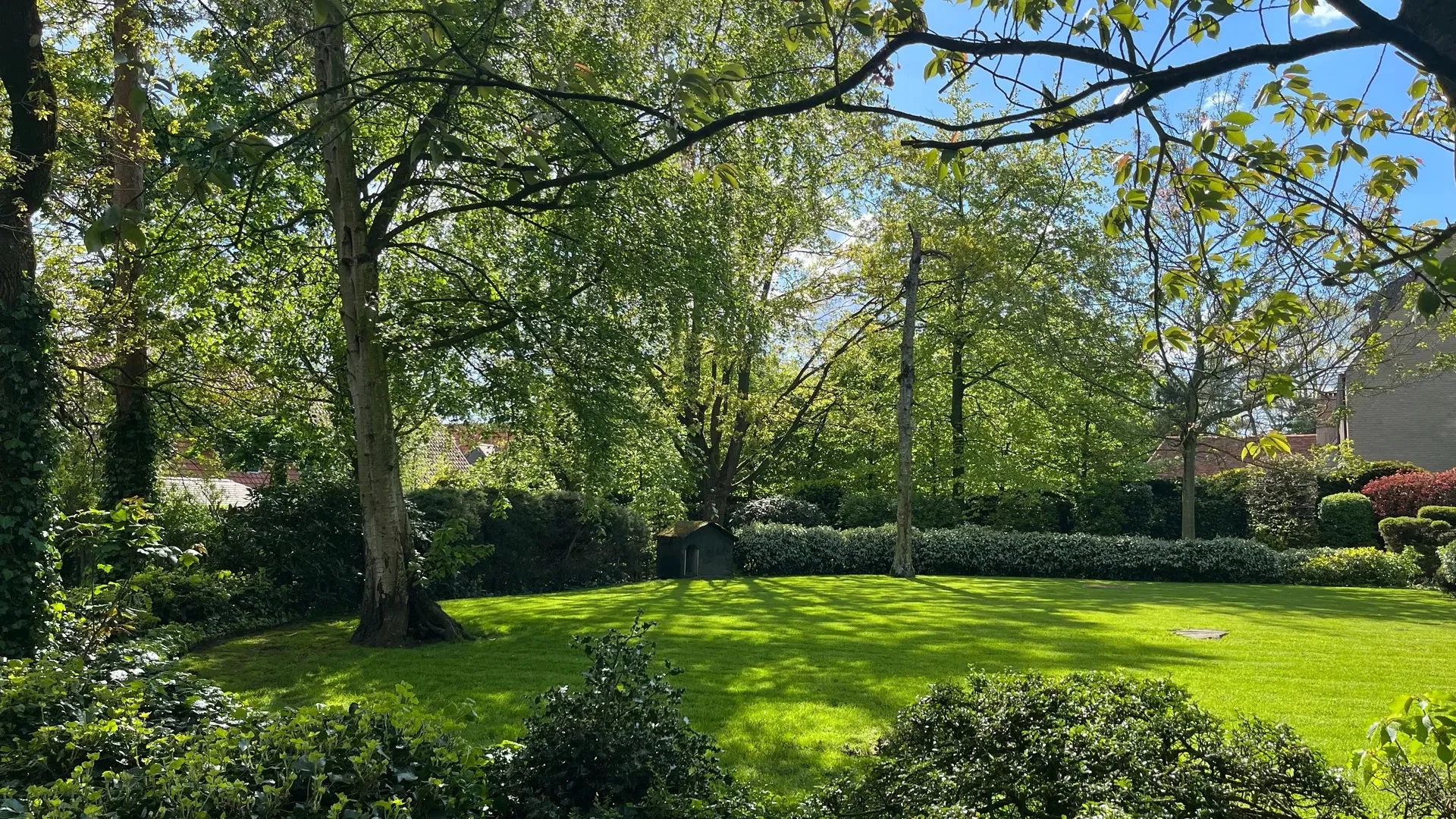 Detached villa on 1,700 sqm in quiet cul-de-sac