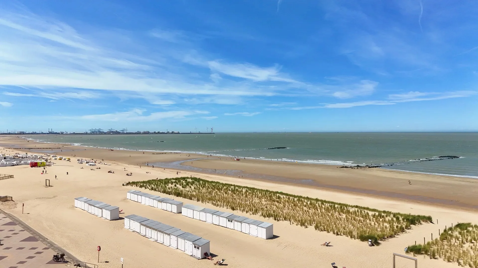 Nouvel appartement résidence Sérénité, digue de mer.