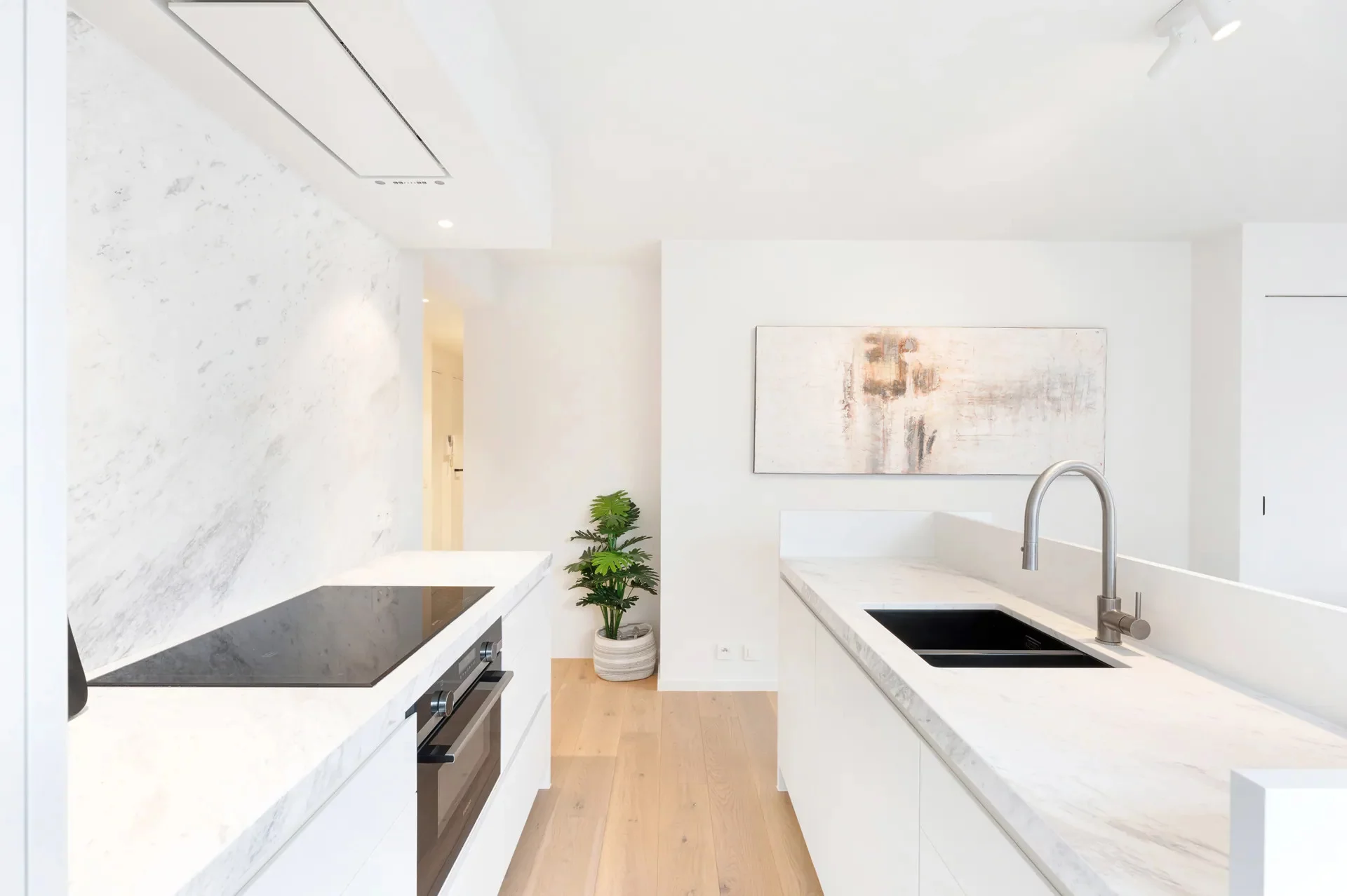 Instapklaar hoekappartement op enkele stappen van het centrum