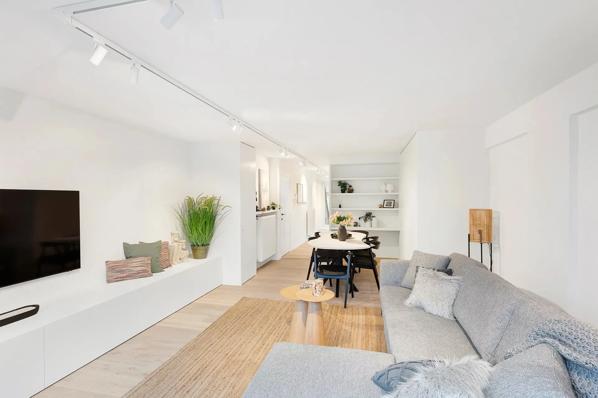Instapklaar duplex-appartement (3 slpk) met zonneterrassen