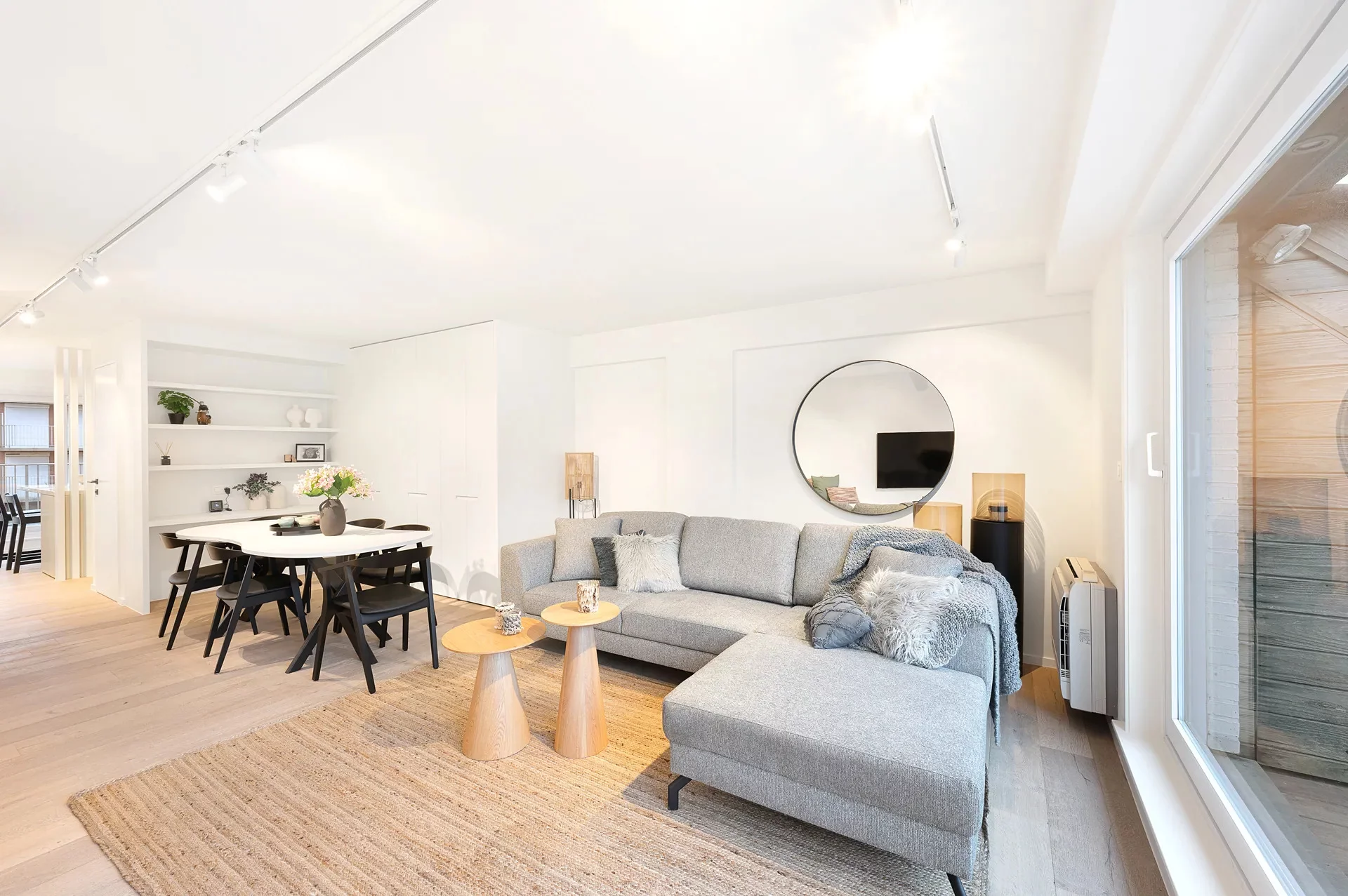 Instapklaar duplex-appartement (3 slpk) met zonneterrassen