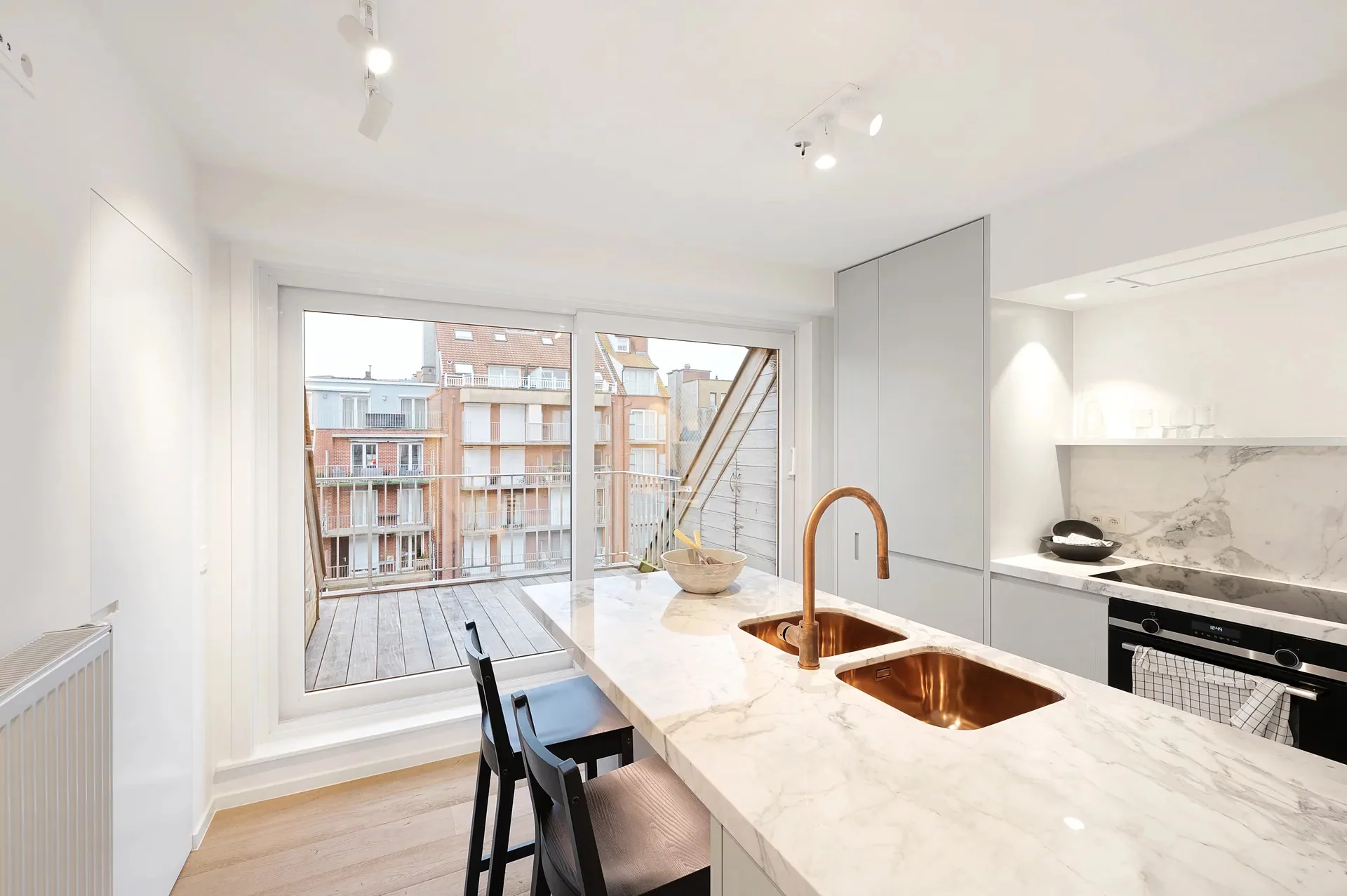 Instapklaar duplex-appartement (3 slpk) met zonneterrassen