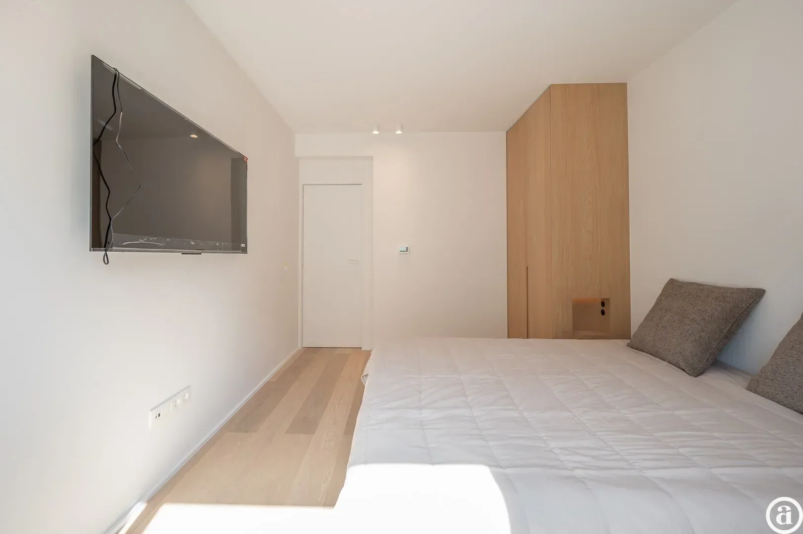 Lichtrijk 3-slaapkamer appartement.