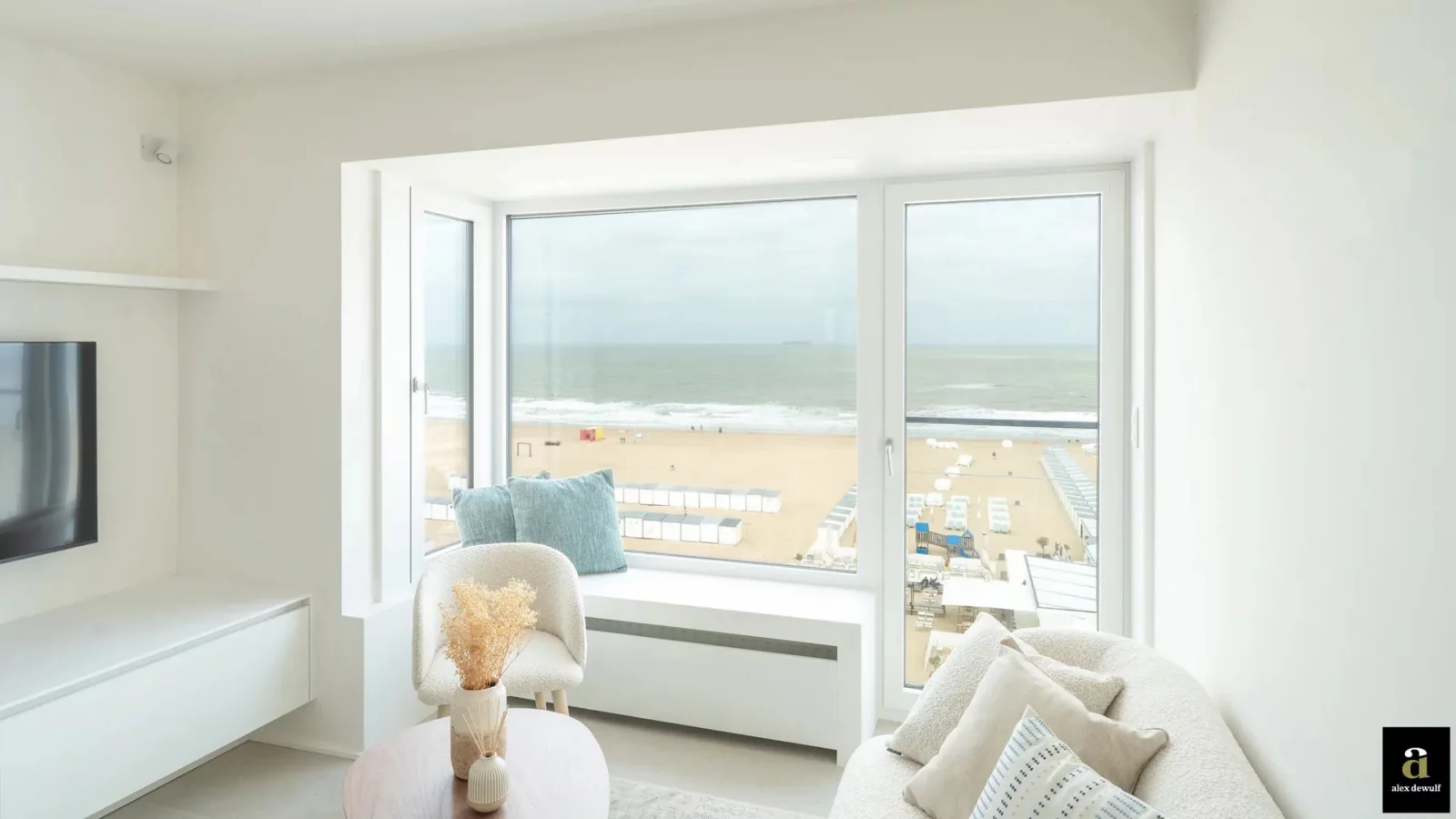 Ideally located, renovated holiday flat on the Zeedijk between Casino and Rubensplein.