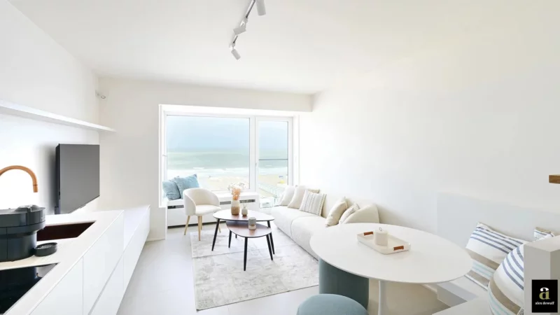 Ideally located, renovated holiday flat on the Zeedijk between Casino and Rubensplein.