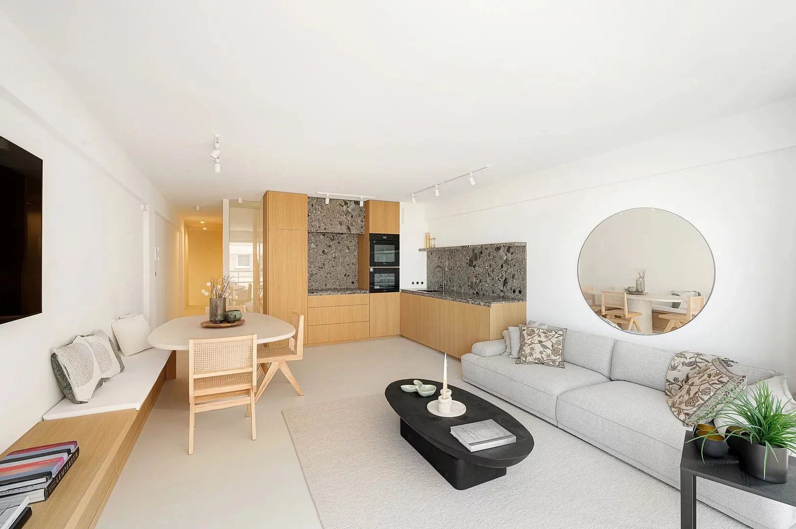 Magnifique appartement rénové et ensoleillé avec vue  mer [av. Royal - Knokke].